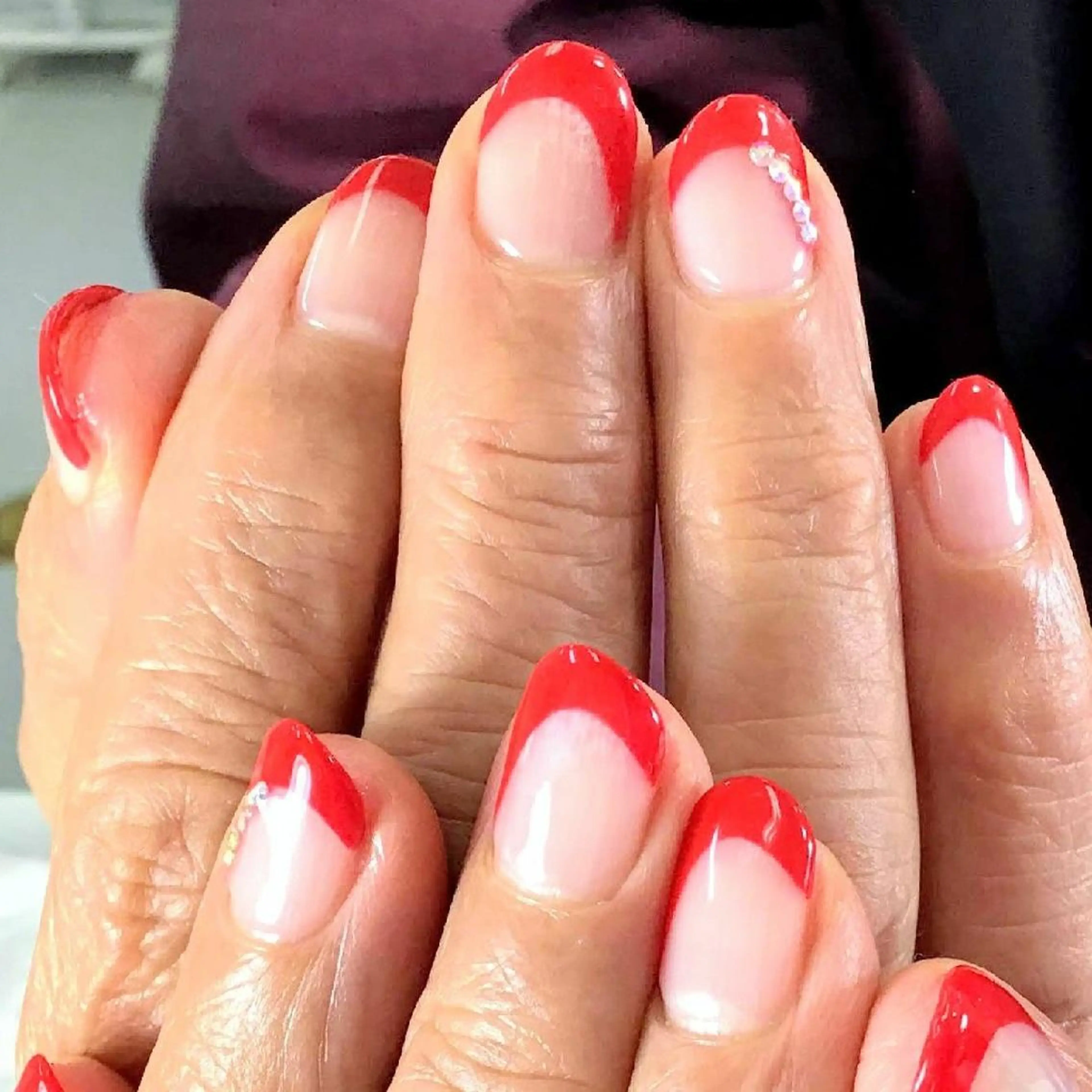 ネイル フレンチネイル 赤色 林 珠里のネイルデザイン