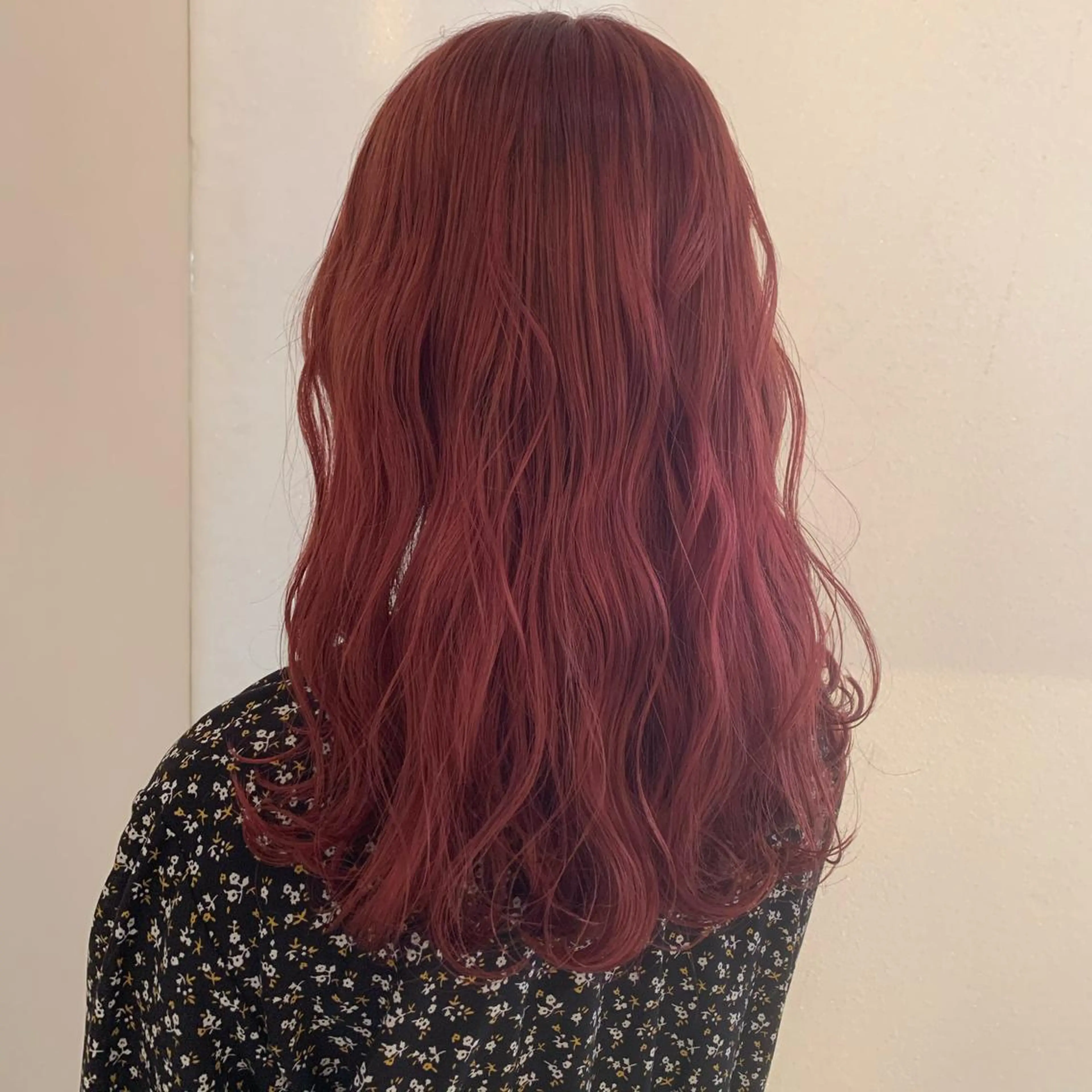 ミディアム カラー ブリーチ ピンクカラー 中島 直哉のヘアスタイル