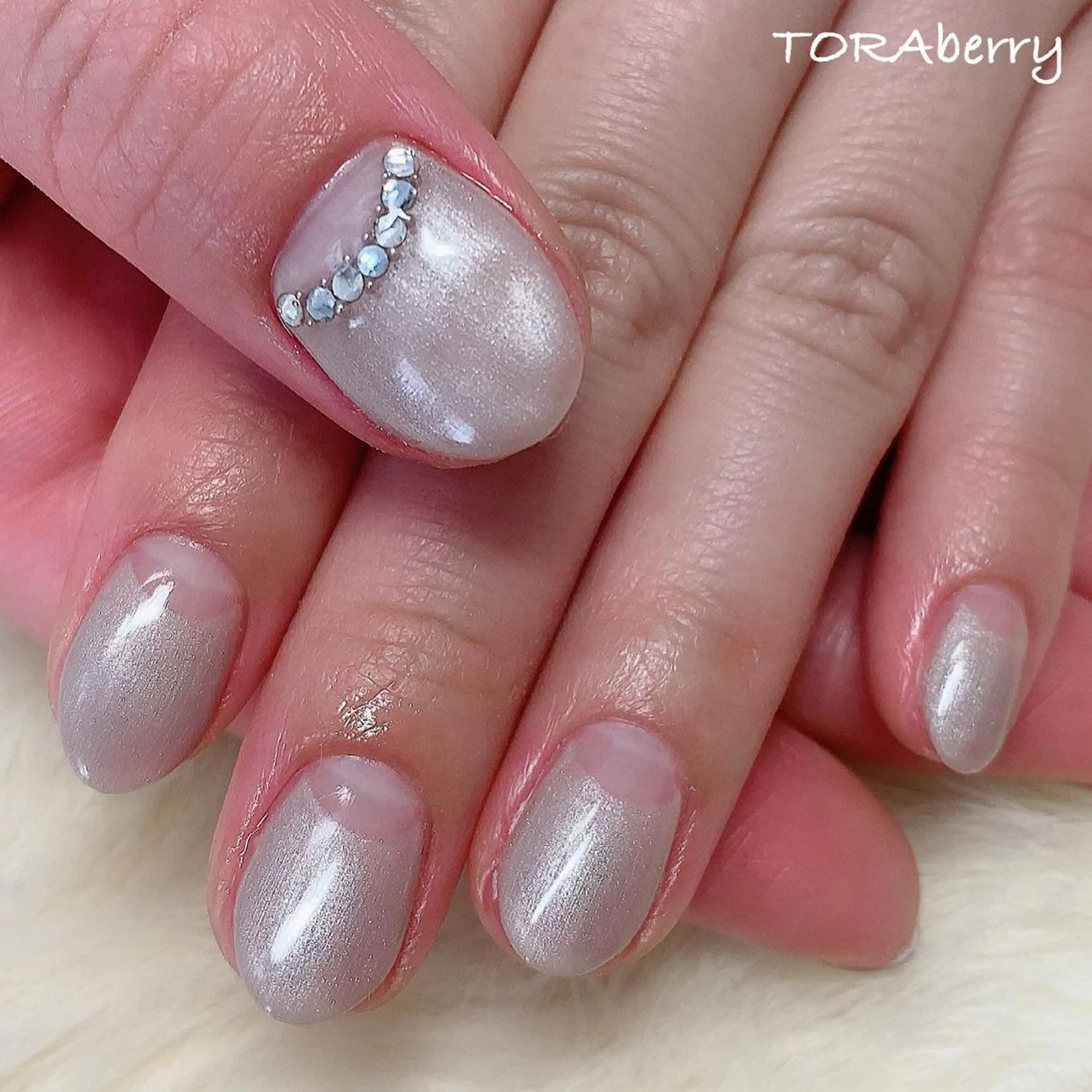 ネイル フレンチネイル 逆フレンチ ハンドネイル ネイリスト なつみのネイルデザイン