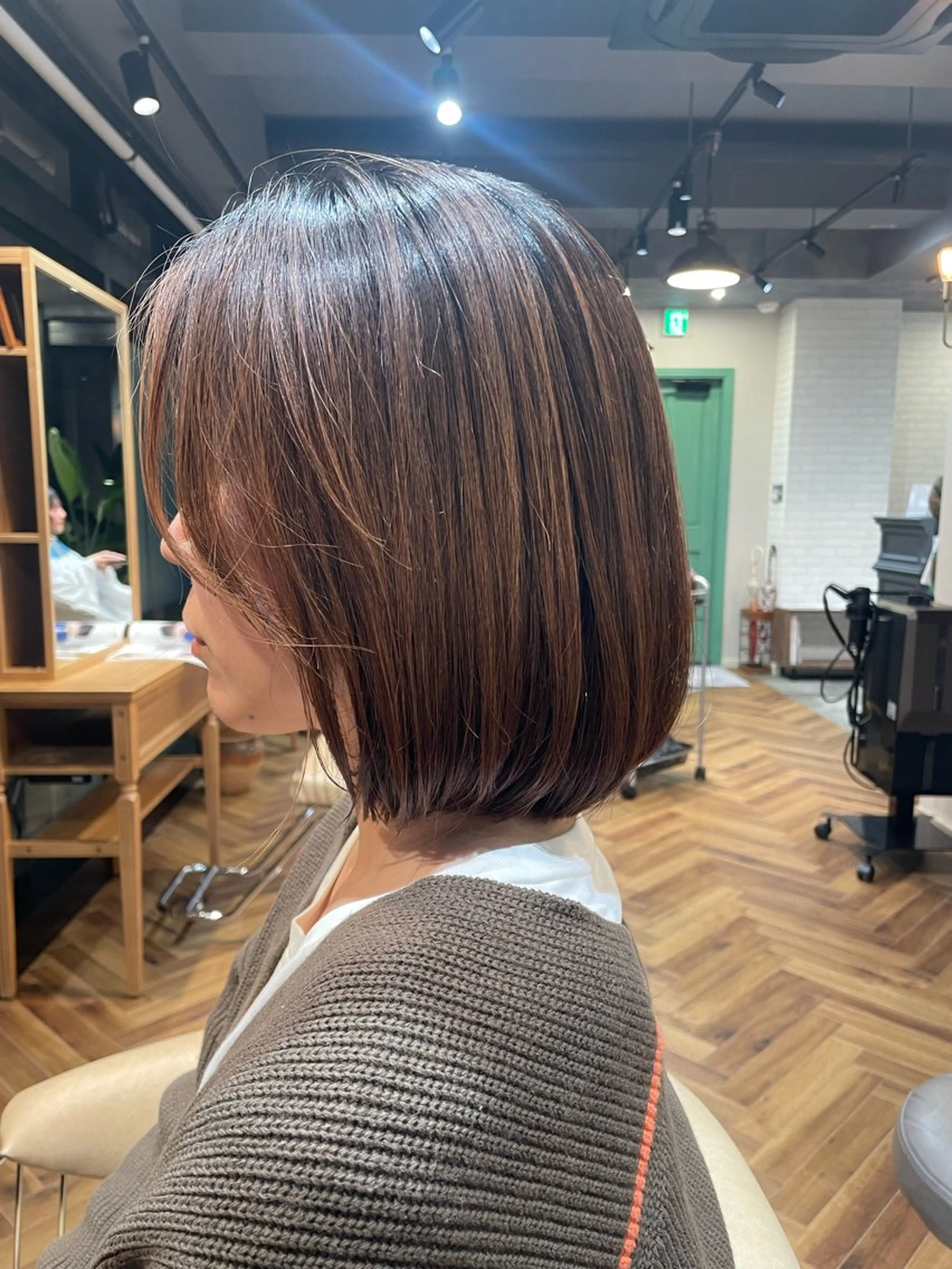 ショート ボブ eyesburg W/est所属・ショート 村上のヘアスタイル