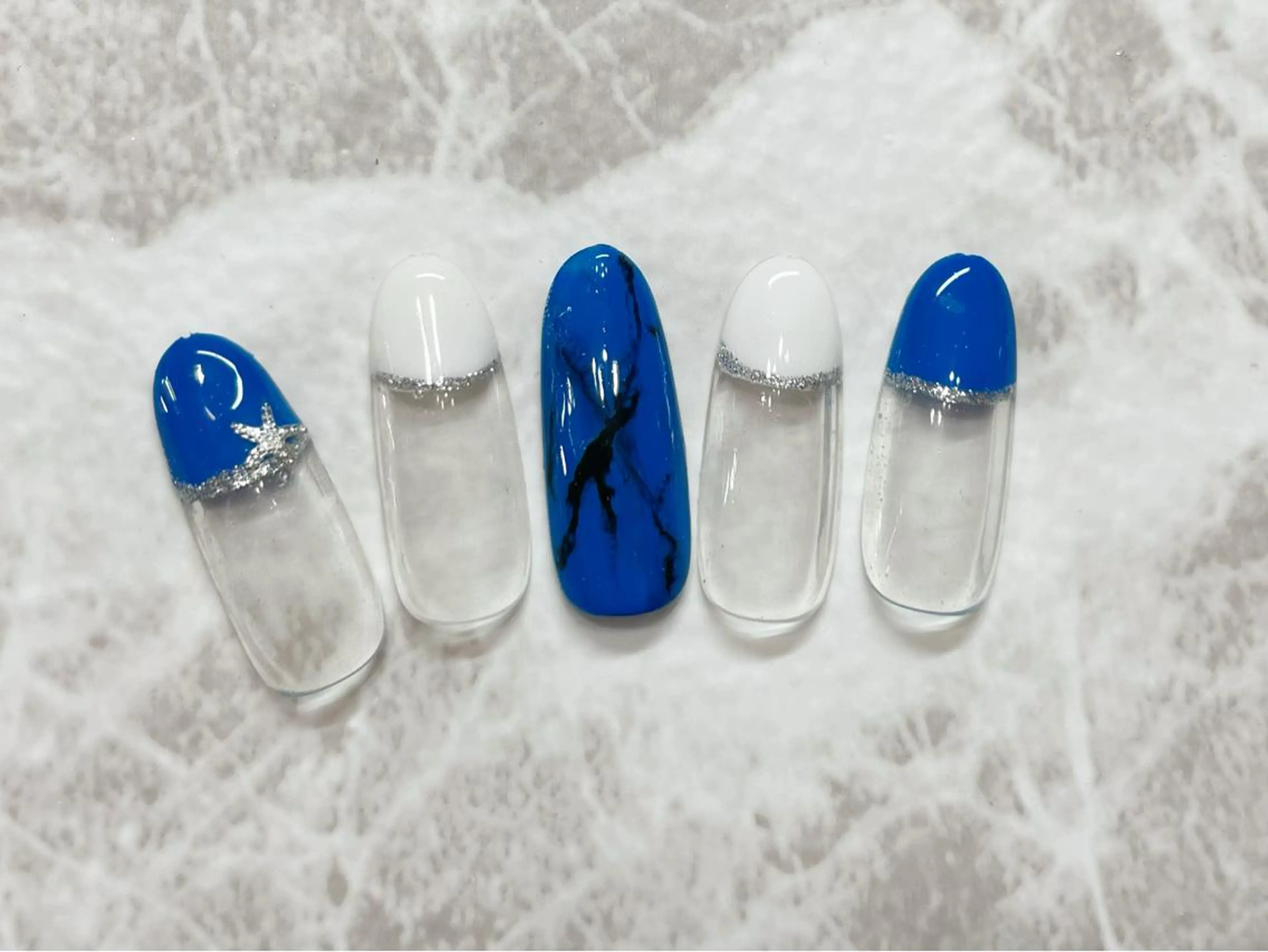 ネイル ハンドネイル マジックミラー所属・マジック ミラーのネイルデザイン