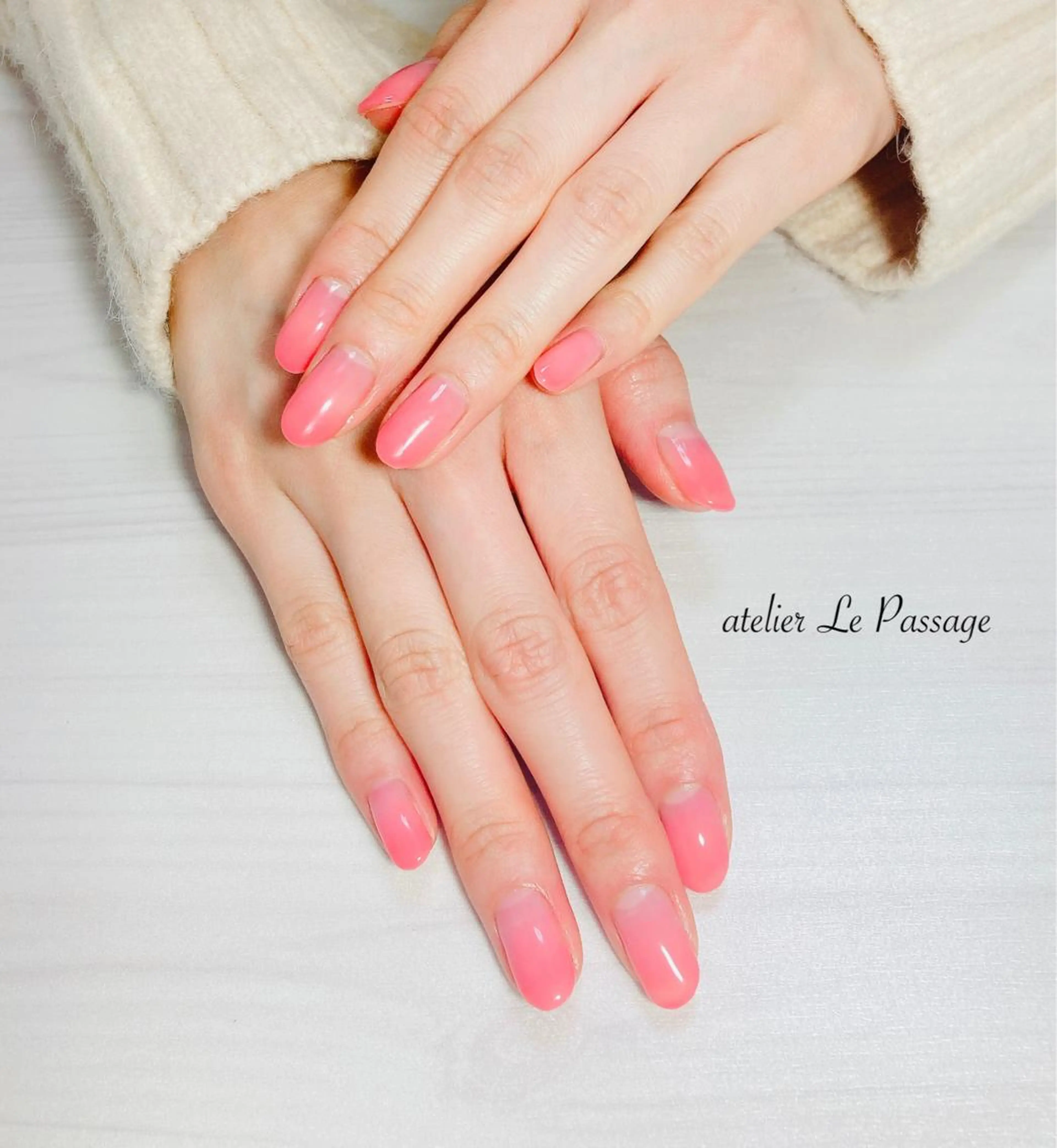 ネイル ジェルネイル ラメ(グリッター) オフィスネイル ワンカラーネイル パラジェル Atelier Le Passage所属・h nakatsukaのネイルデザイン