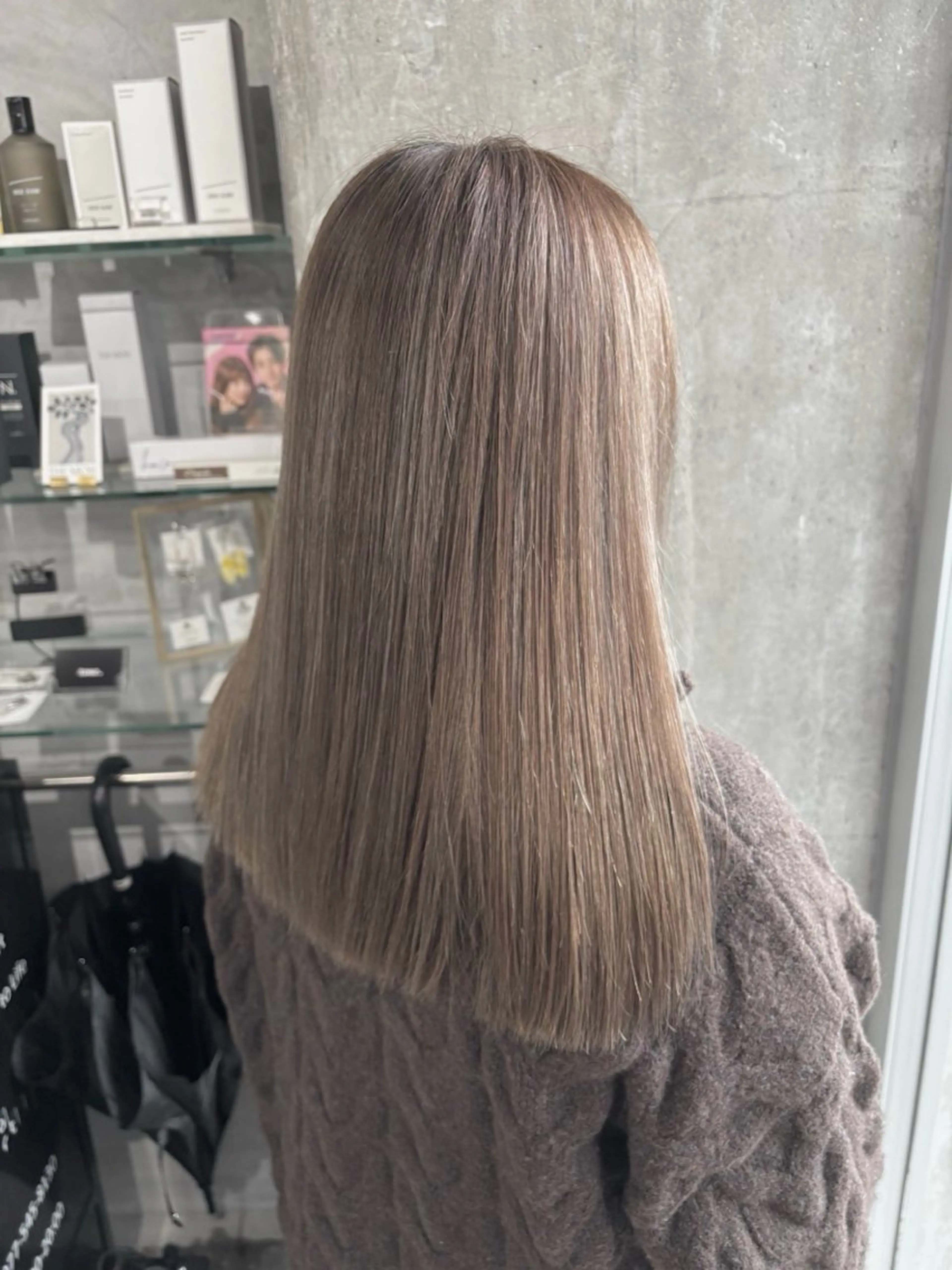 ミディアム 凸凹 art所属・成田 有沙のヘアスタイル