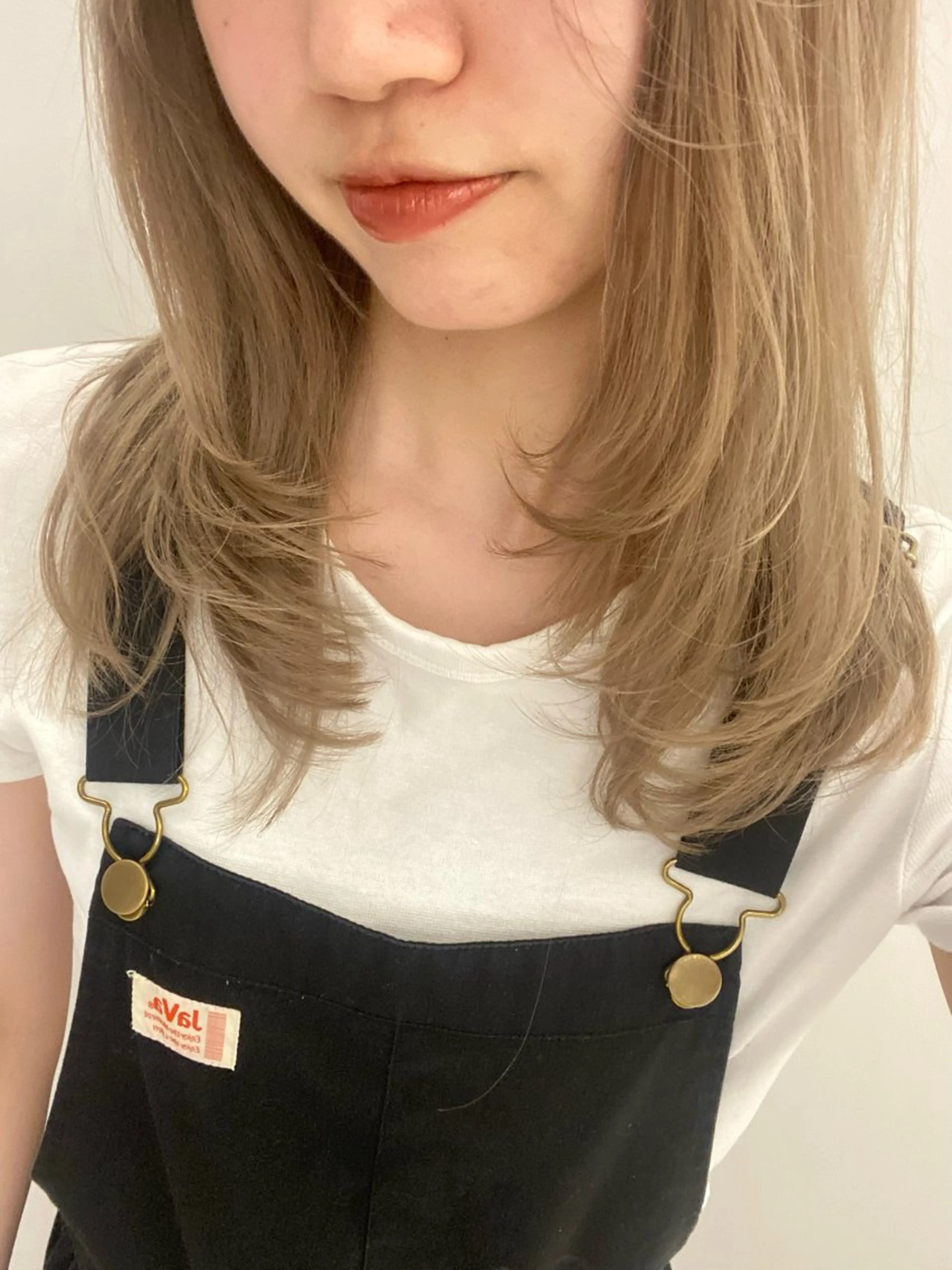 セミロング カラー ダブルカラー ハイトーンカラー ヘアカラー トリートメント ベージュ/アレンジ /横浜/杉本千夏のヘアスタイル