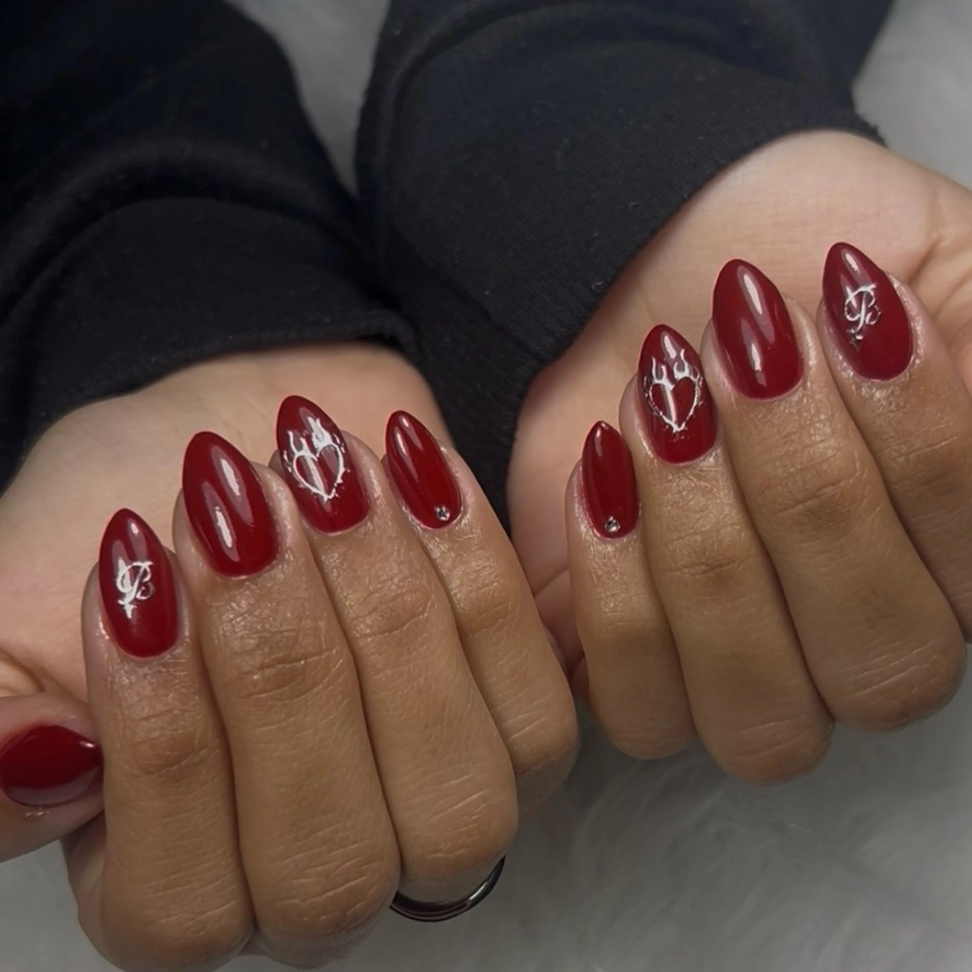 ネイル ハンドネイル Nicole Nailsのネイルデザイン