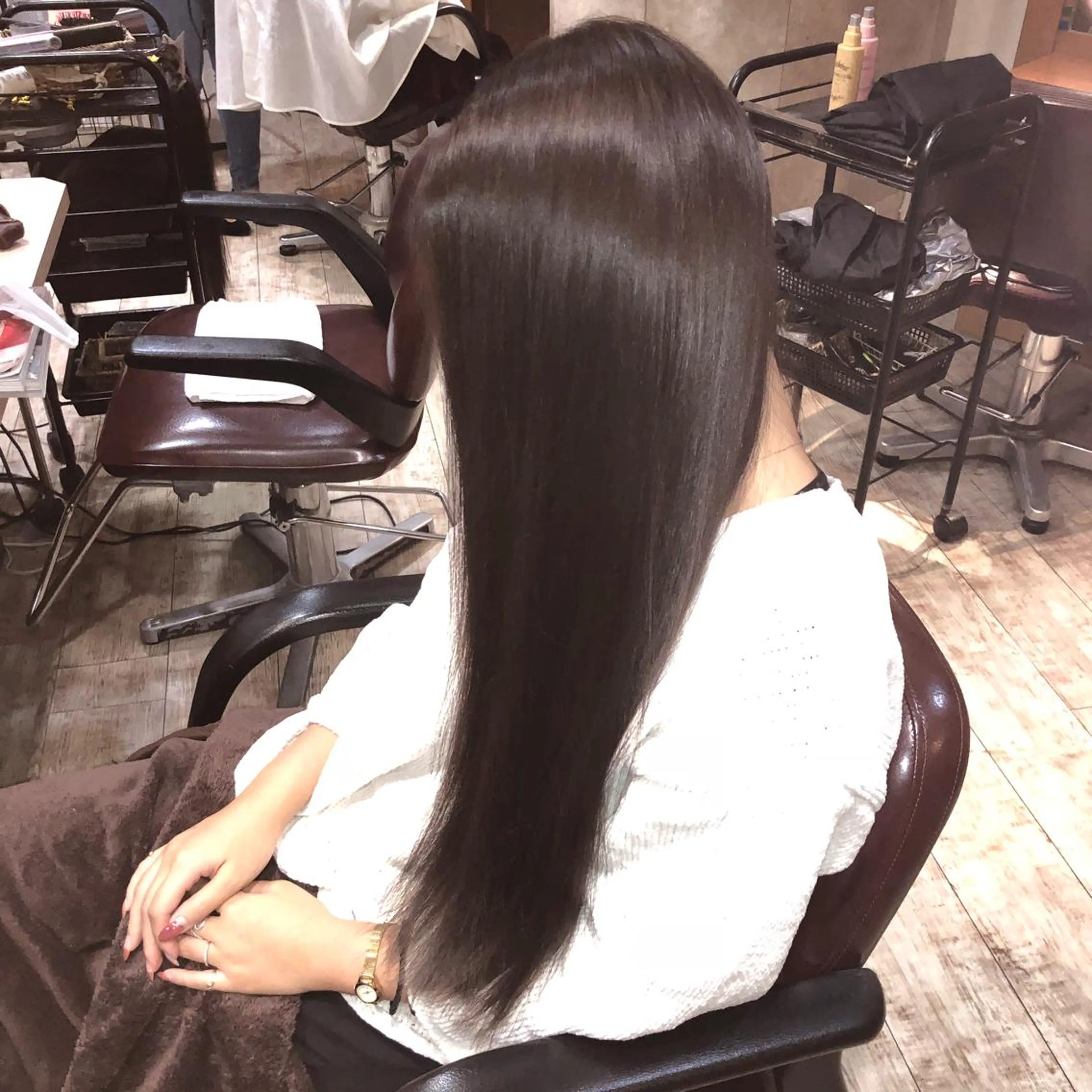 ロング カラー 100%髪質改善特化 TRUNSのヘアスタイル