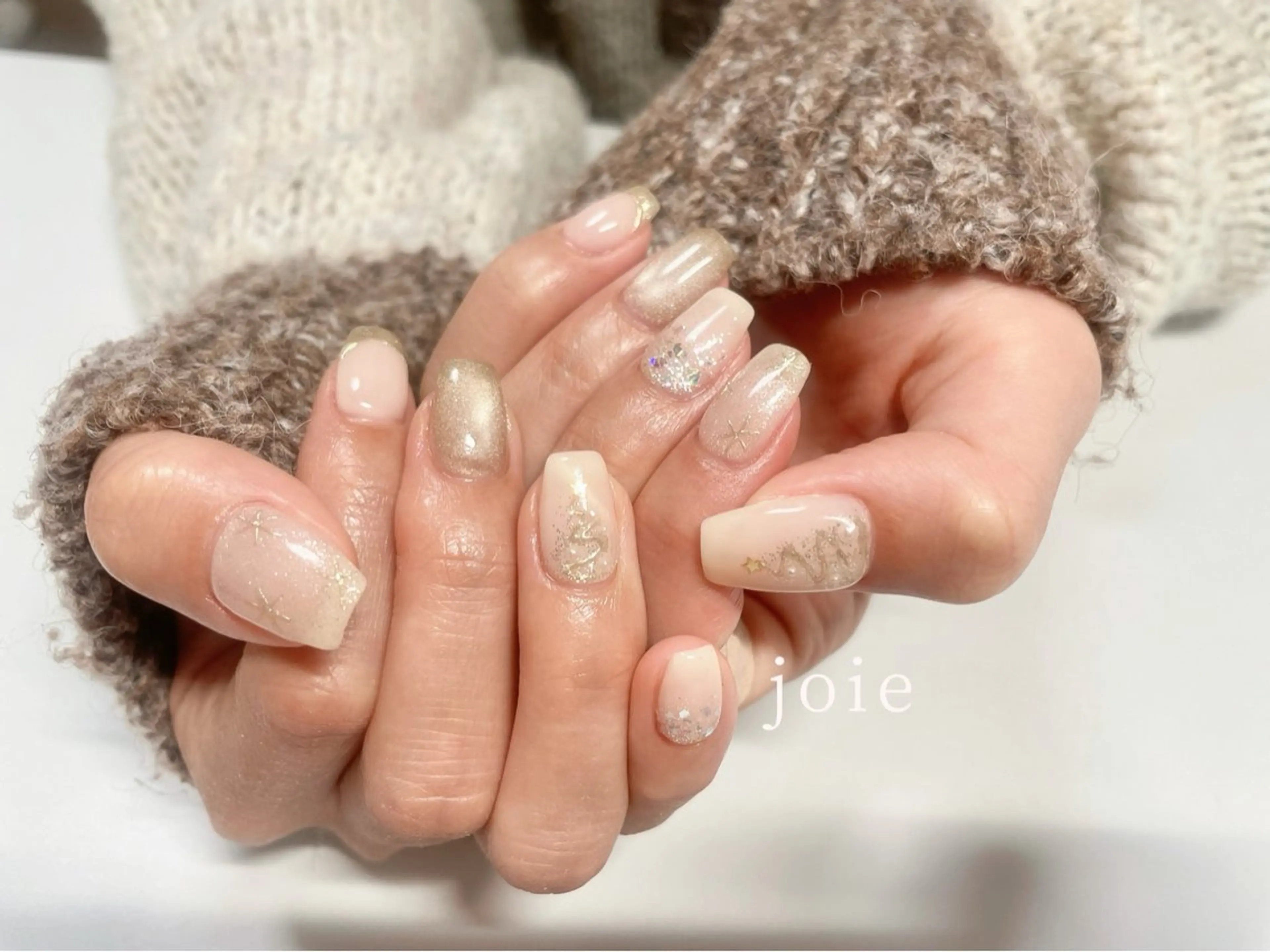 ネイル ジェルネイル キラキラネイル パラジェル 冬ネイル クリスマス Nailist Mikuのネイルデザイン