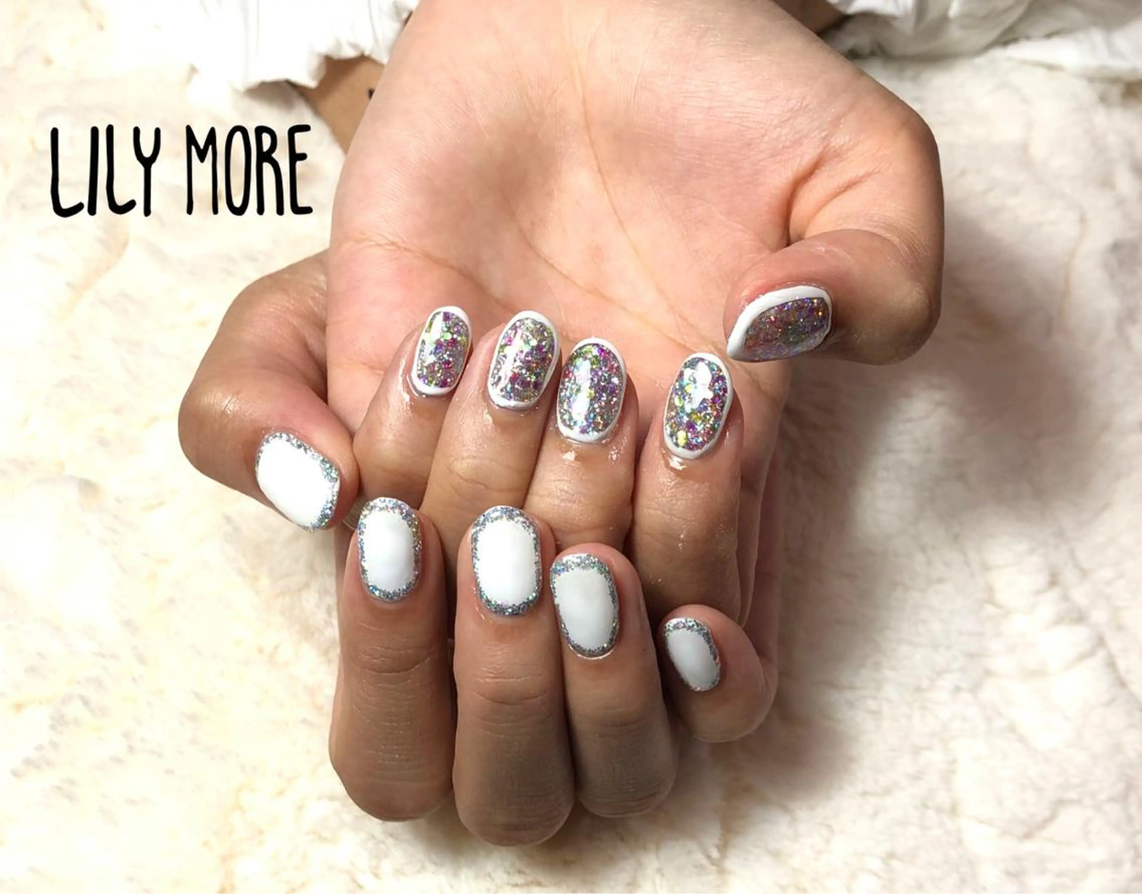 ネイル キラキラネイル Lily closetのネイルデザイン