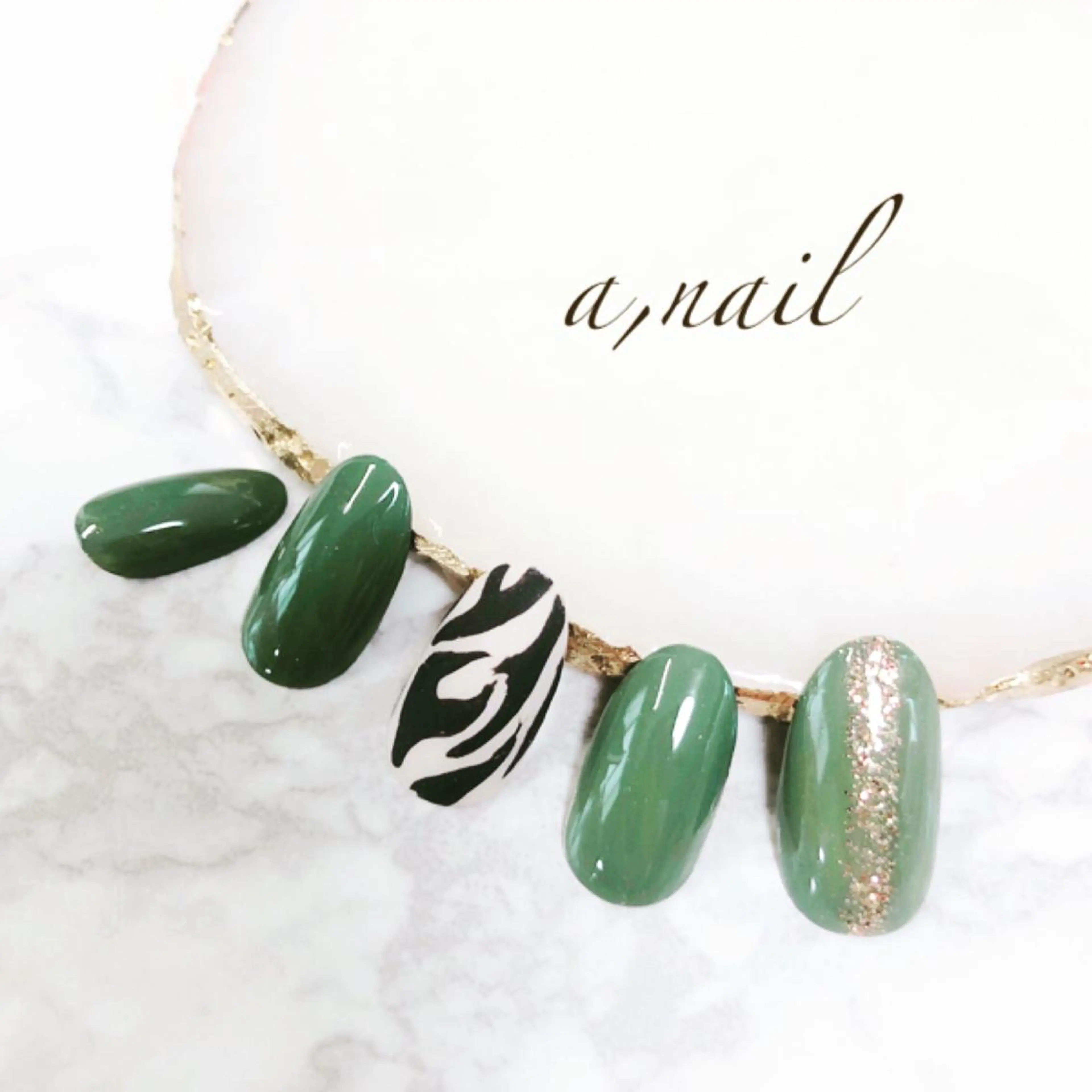 ネイル アニマル柄 フットネイル ジェルネイル グラデーション オフィスネイル ハンドネイル ネイルサロン エーネイルのネイルデザイン