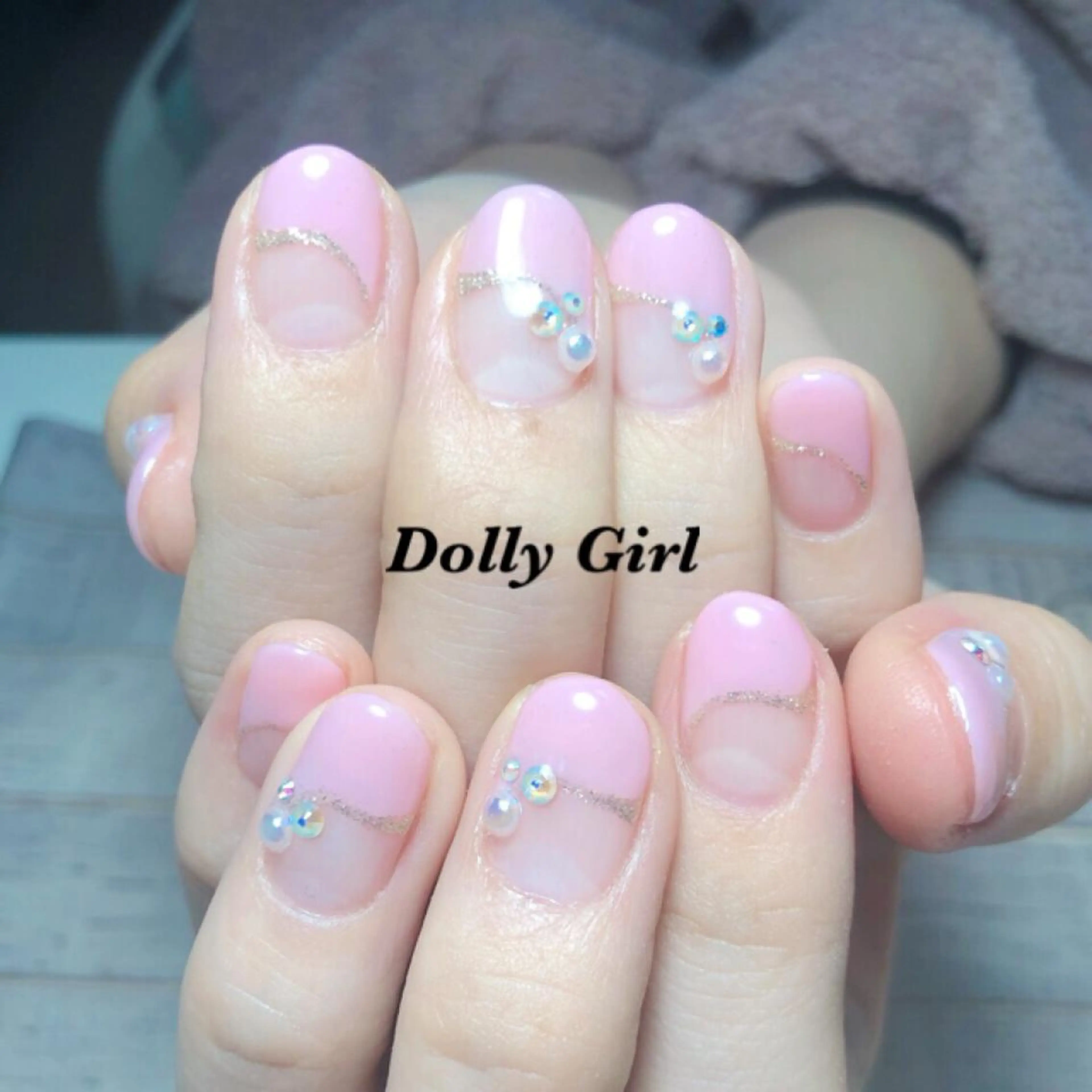 ネイル ストーンネイル 個室ネイルサロンDolly  Girl〜ドーリーガール〜所属・DollyGirl KYOKOのネイルデザイン