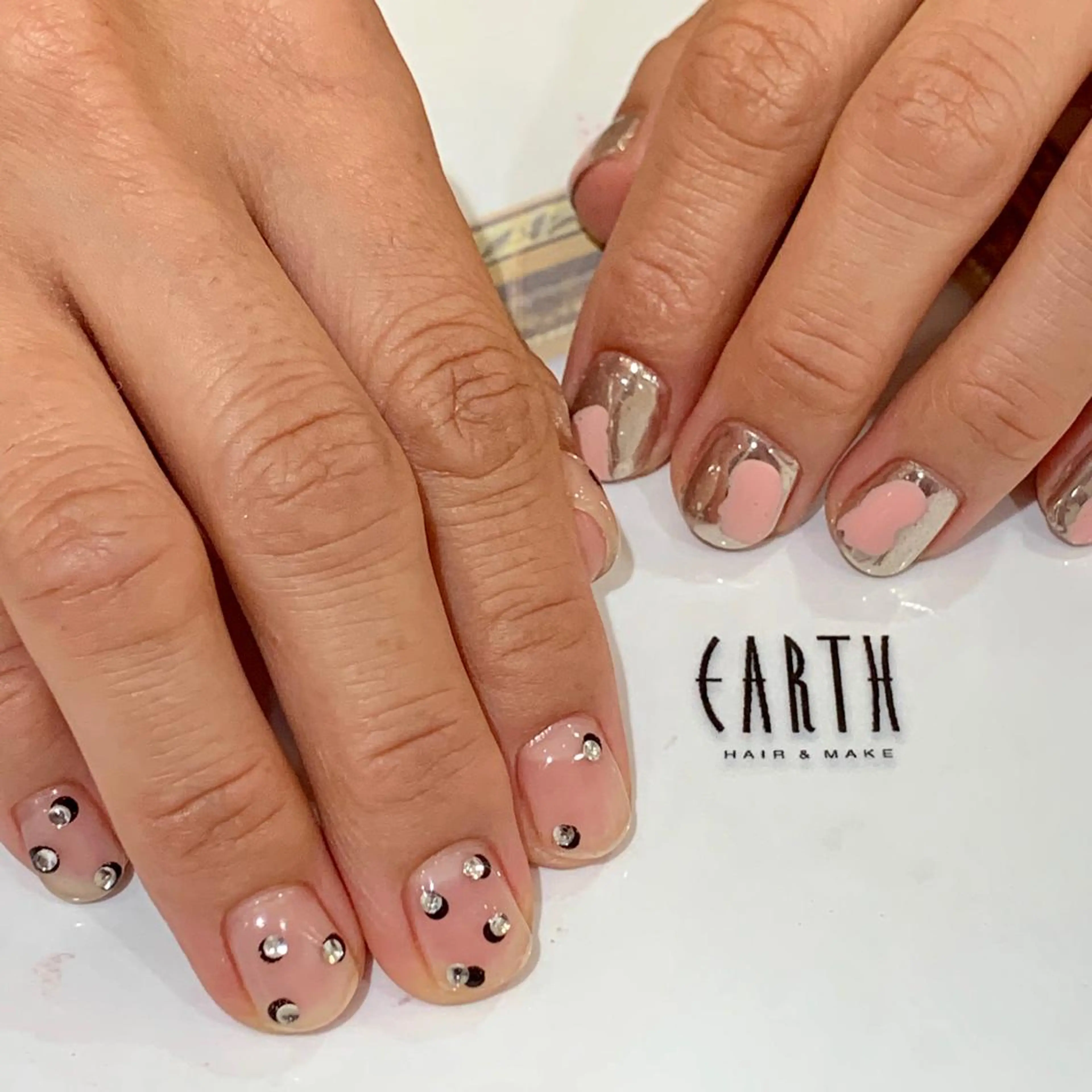 ネイル アートネイル シンプルネイル ハンドネイル 佐藤 まりえのネイルデザイン