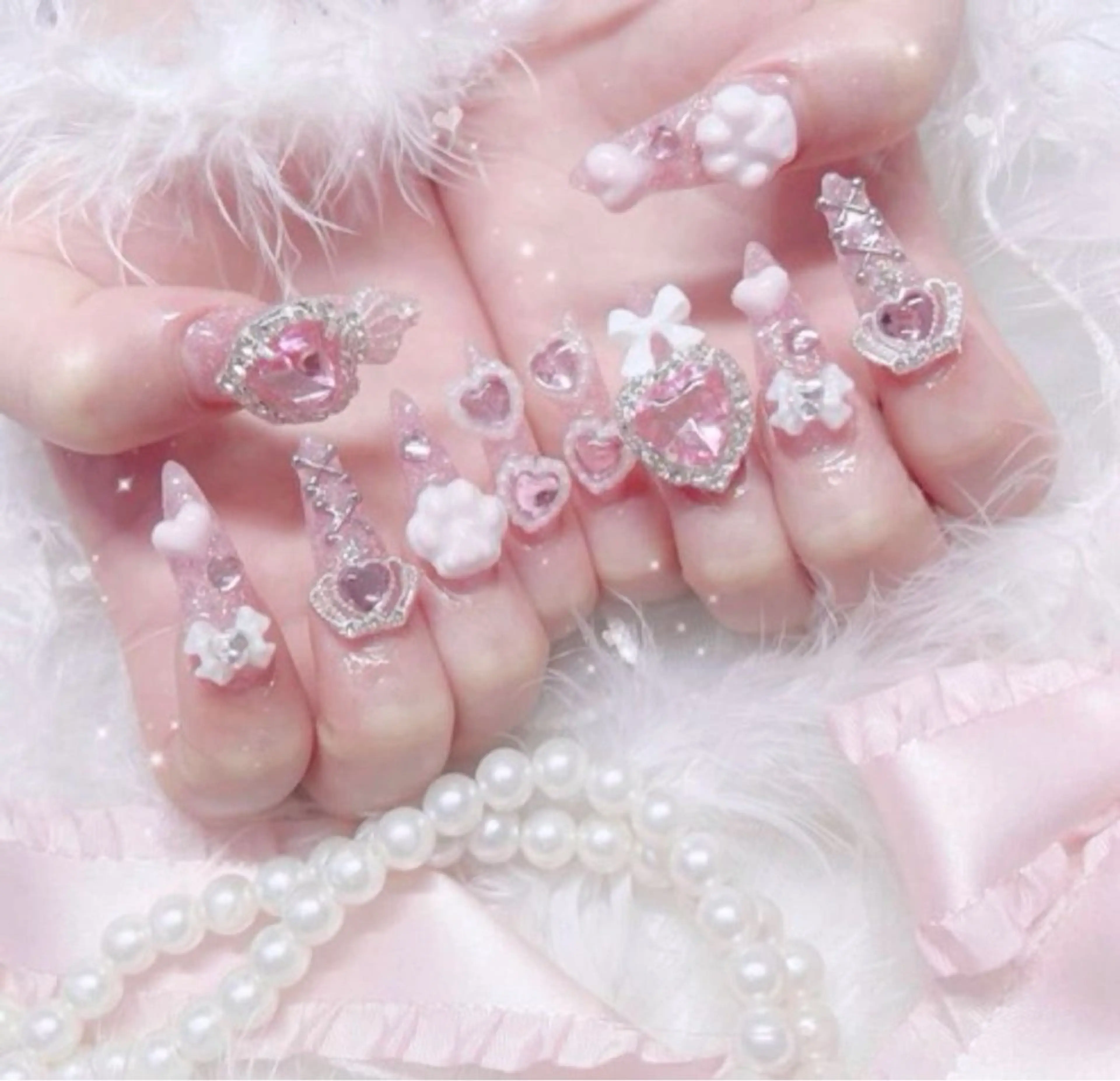 ネイル マグネットネイル ピンク ネイルチップ 冬ネイル ハンドネイル Lee Nailsのネイルデザイン