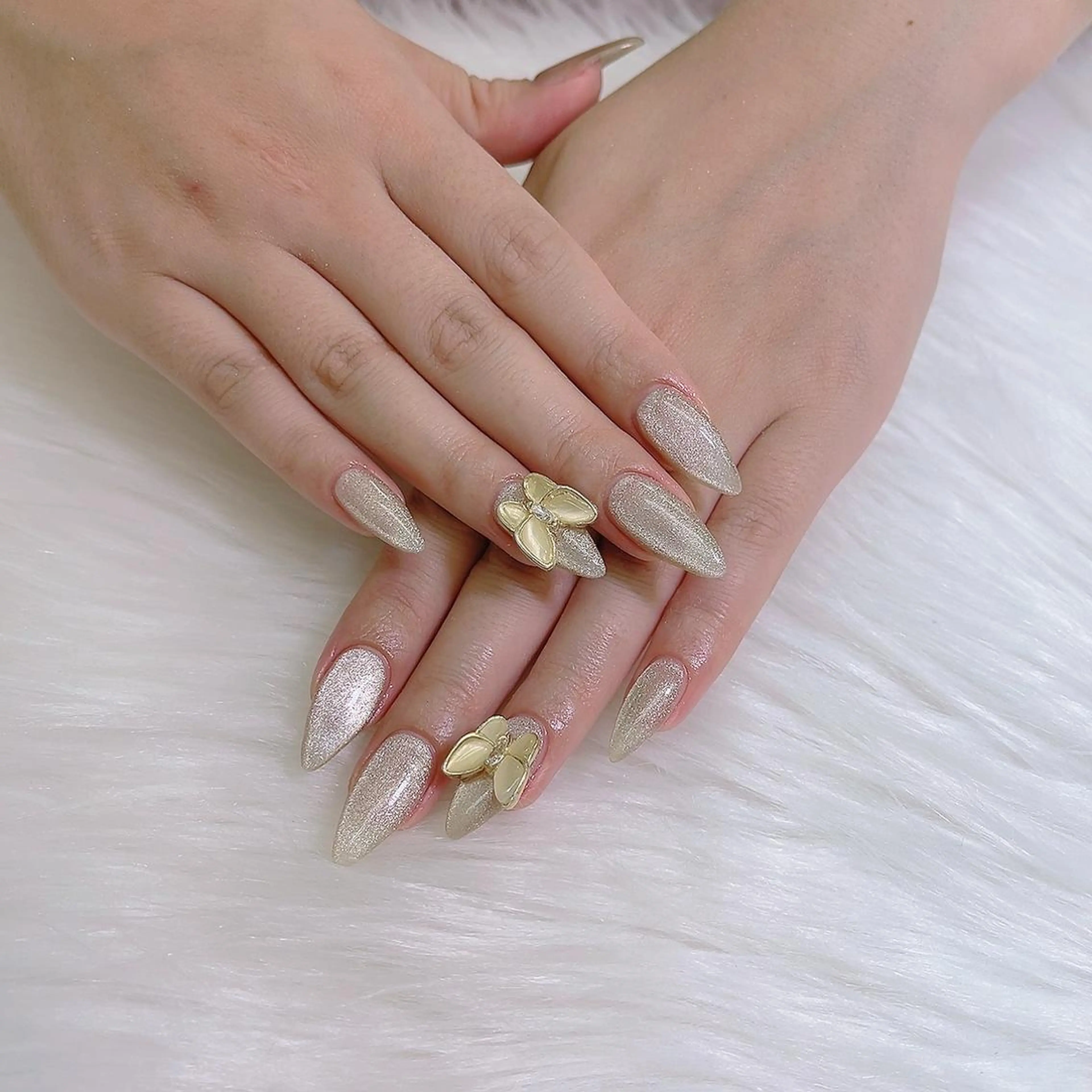 ネイル 🦋ネイルサロン ブラン🌈ゆりのネイルデザイン