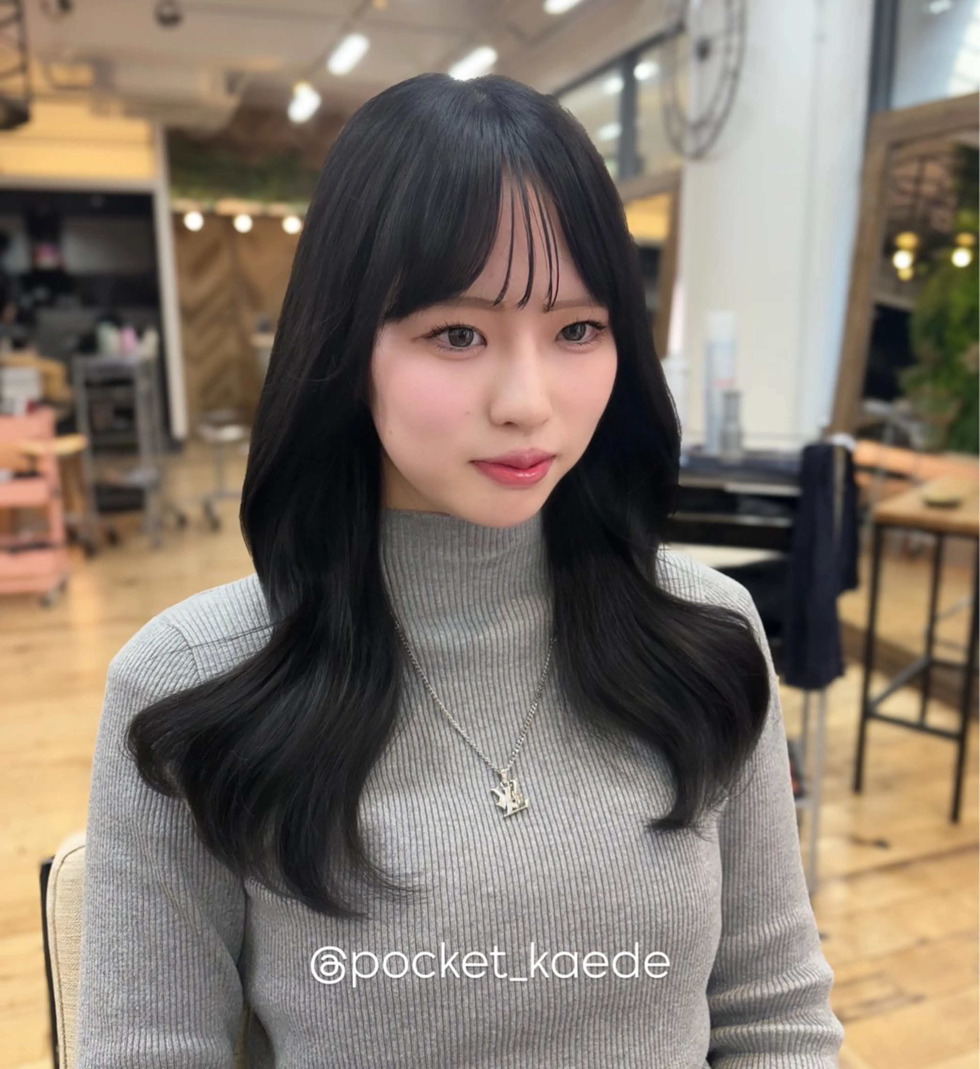 ロング カラー 🤍韓国ヘア/ 楓🤍のヘアスタイル