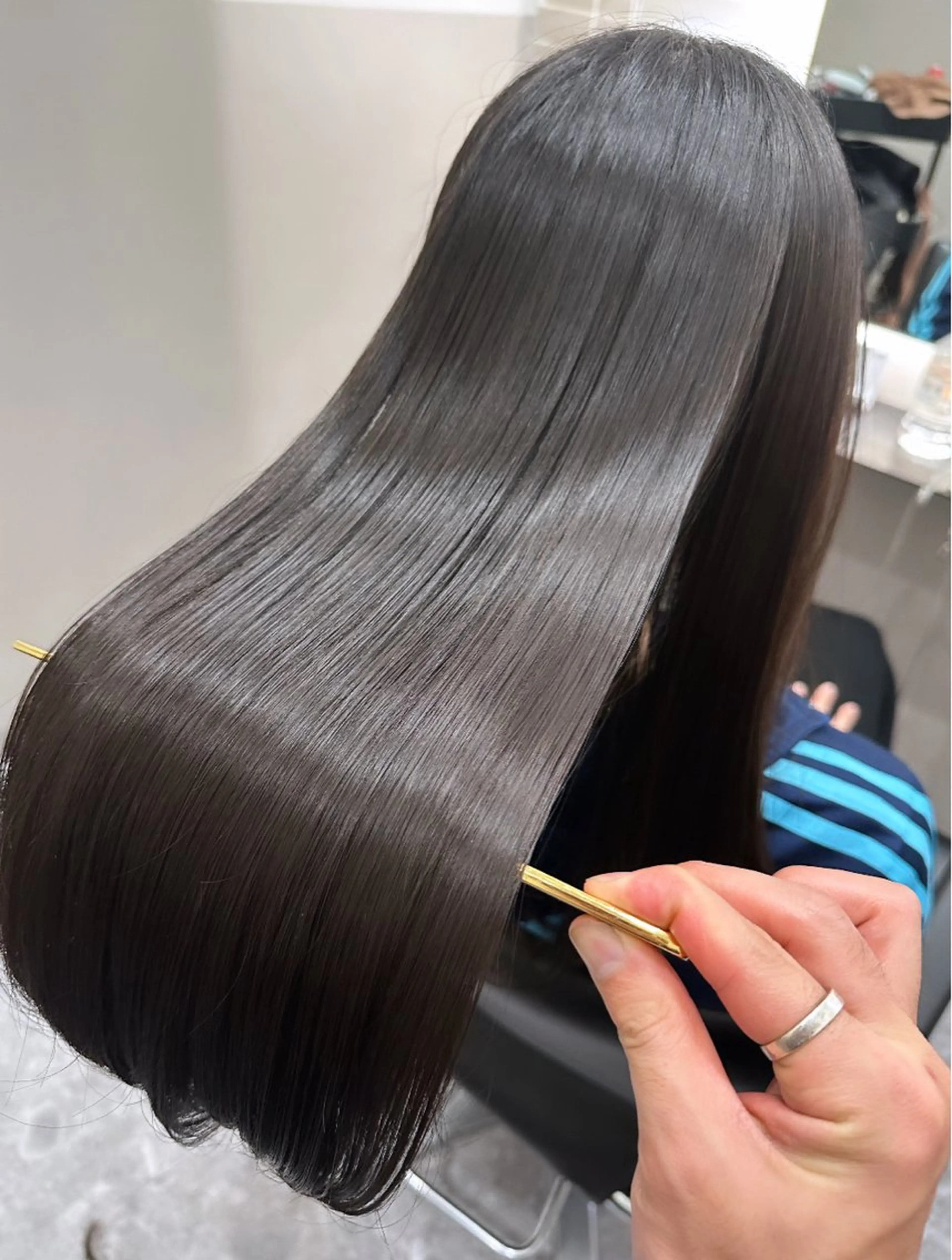 ミディアム カット ヘアカラー トリートメント 彼ウケ抜群🎀垢抜け 艶暗髪🪞一輝のヘアスタイル