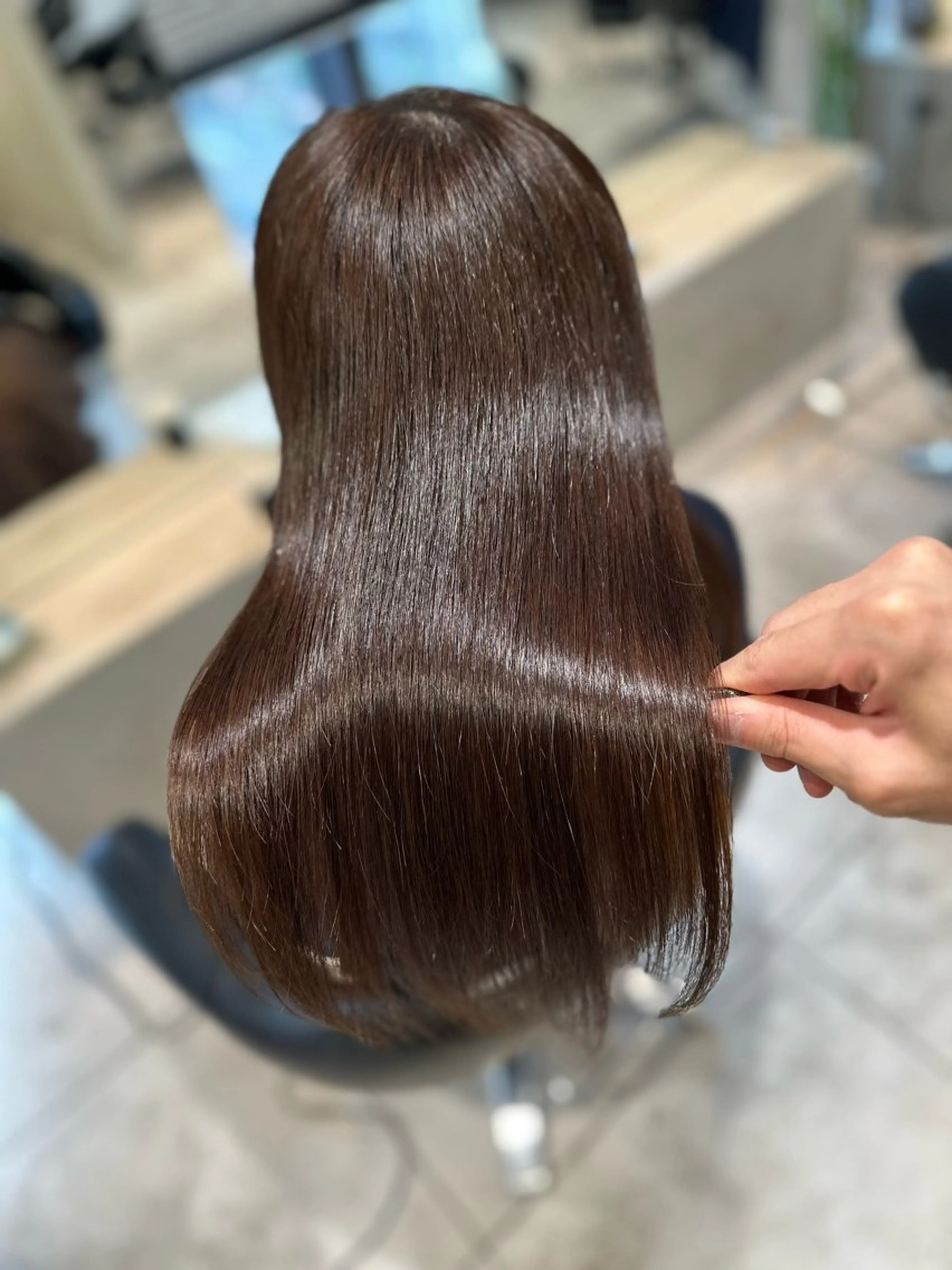 セミロング カラー cue所属・石和茉由香/カラー /パーマ/縮毛矯正のヘアスタイル