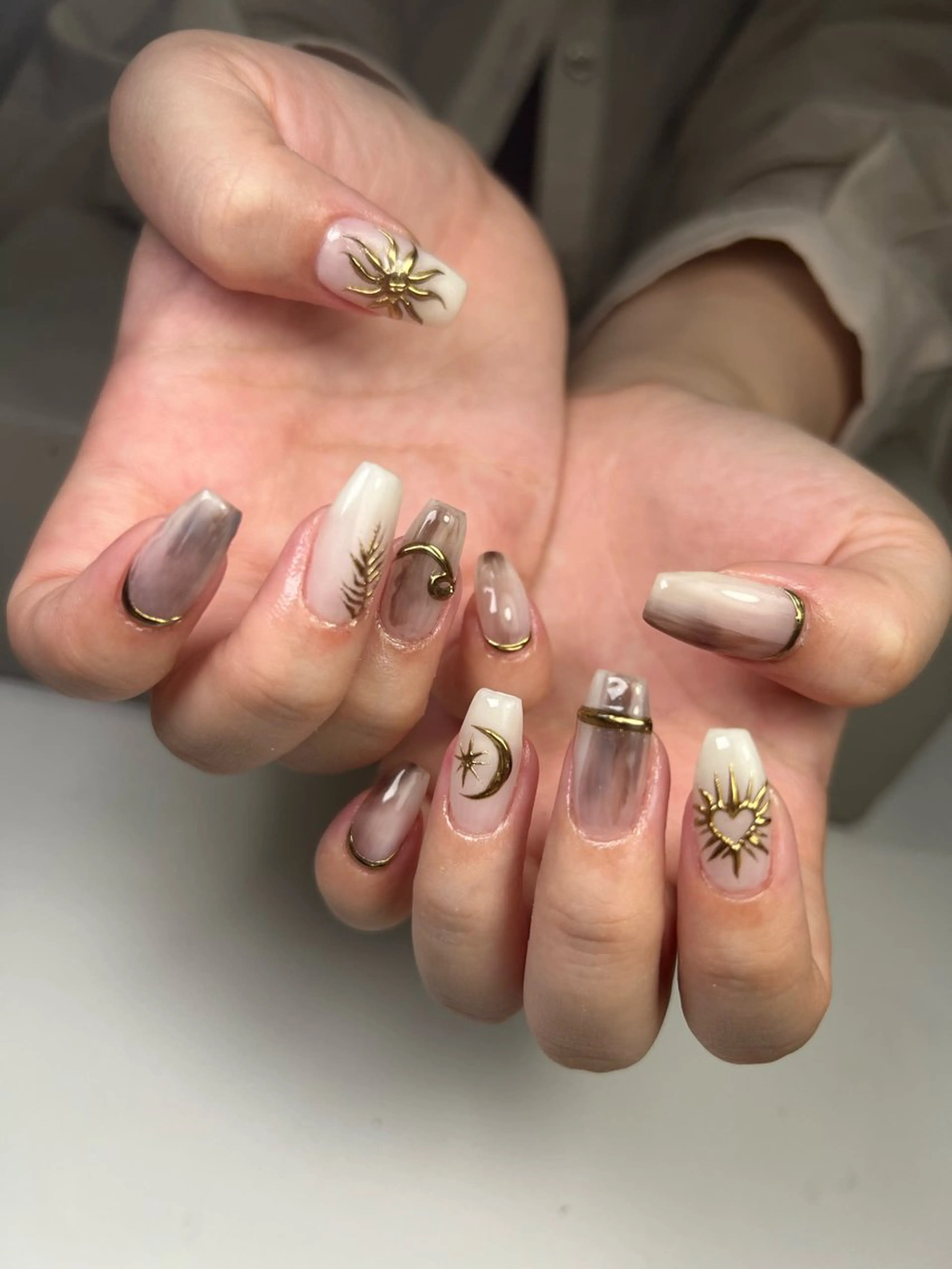 ネイル ハンドネイル Nail Salon L'arc所属・💊大阪/心斎橋 moni🧠のネイルデザイン