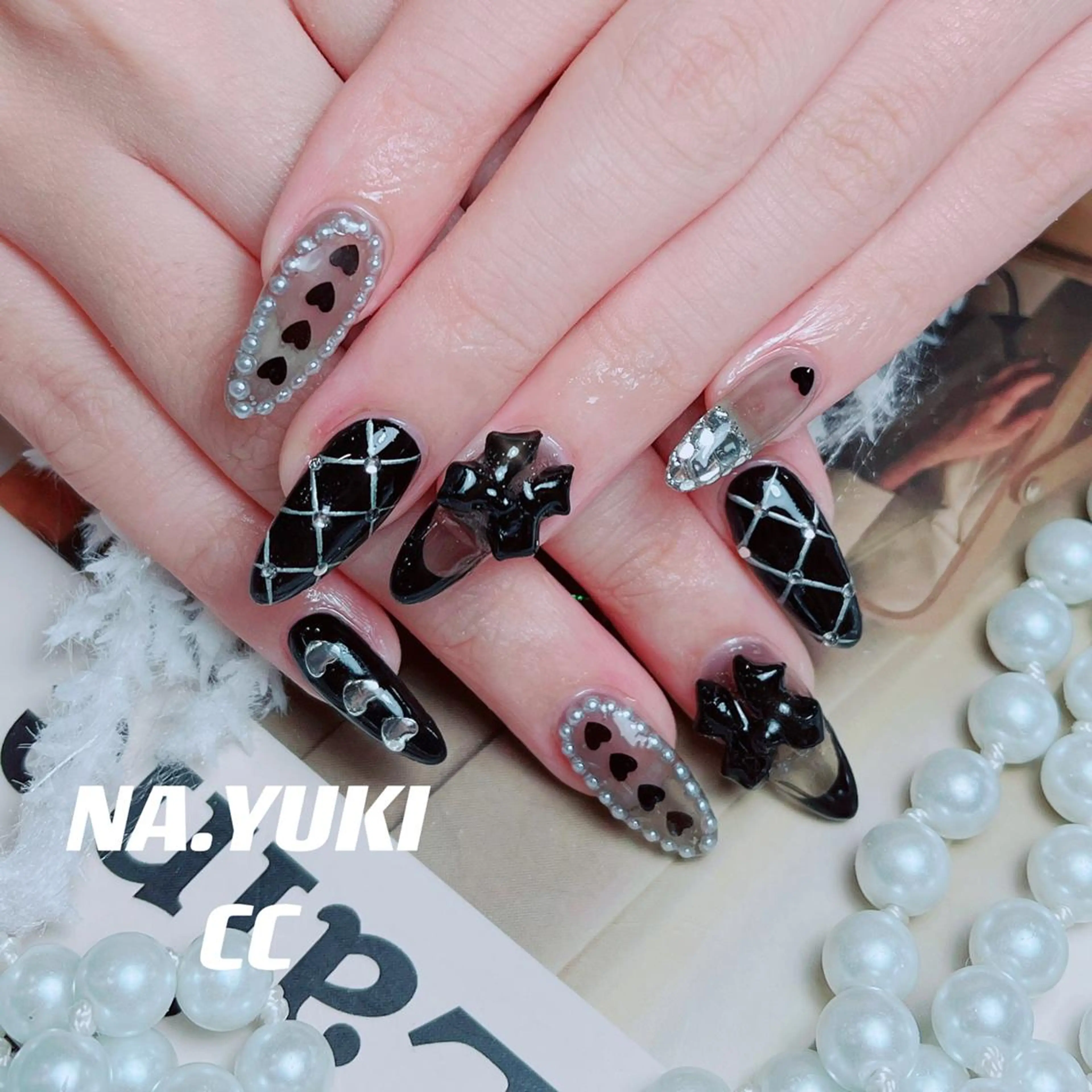 ネイル 🦋 Queenieのネイルデザイン