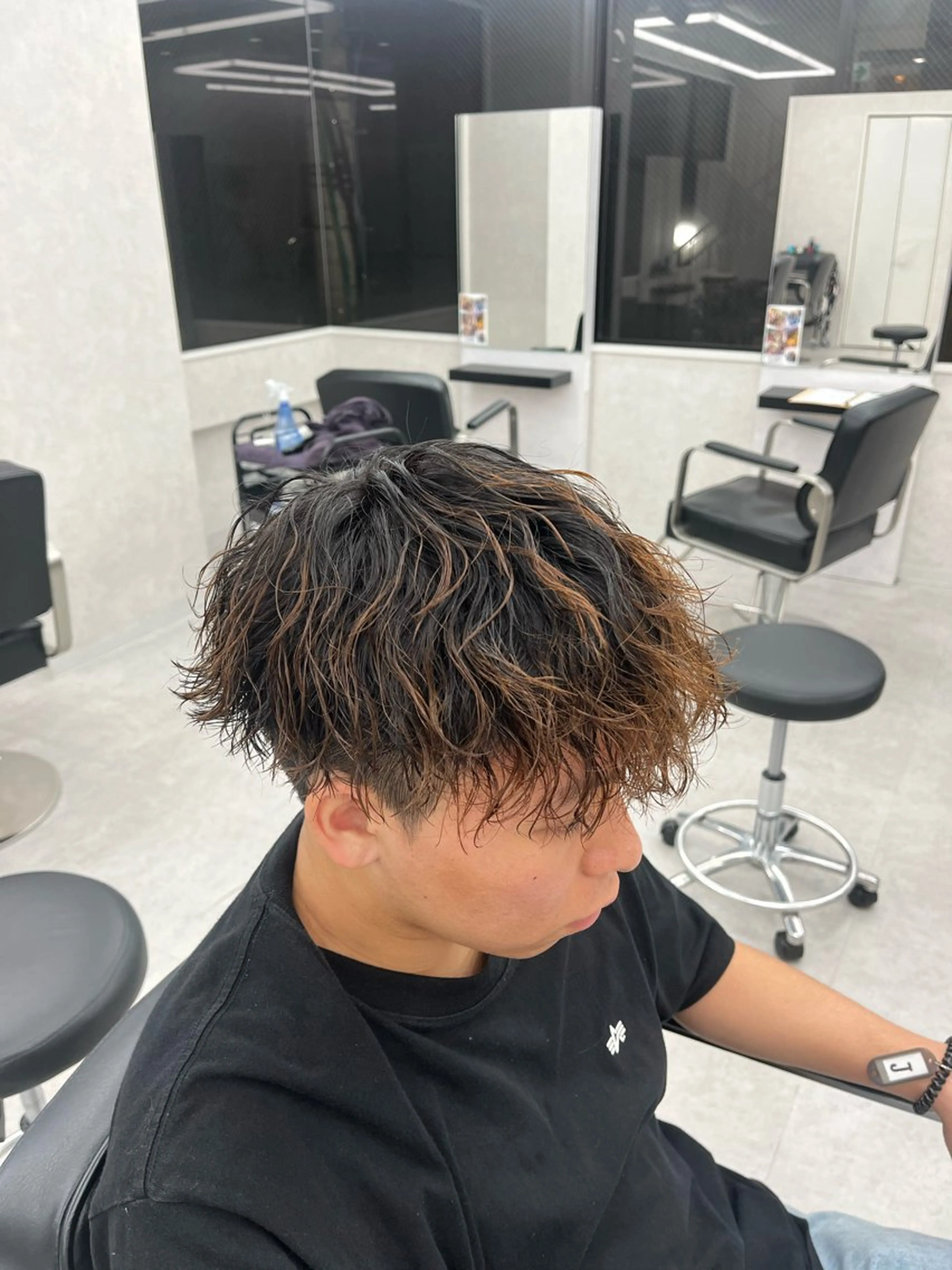 ショート パーマ ヘアアレンジ メンズ メンズパーマ ツイストスパイラルパーマ スパイラルパーマ 齊藤 大地のヘアスタイル