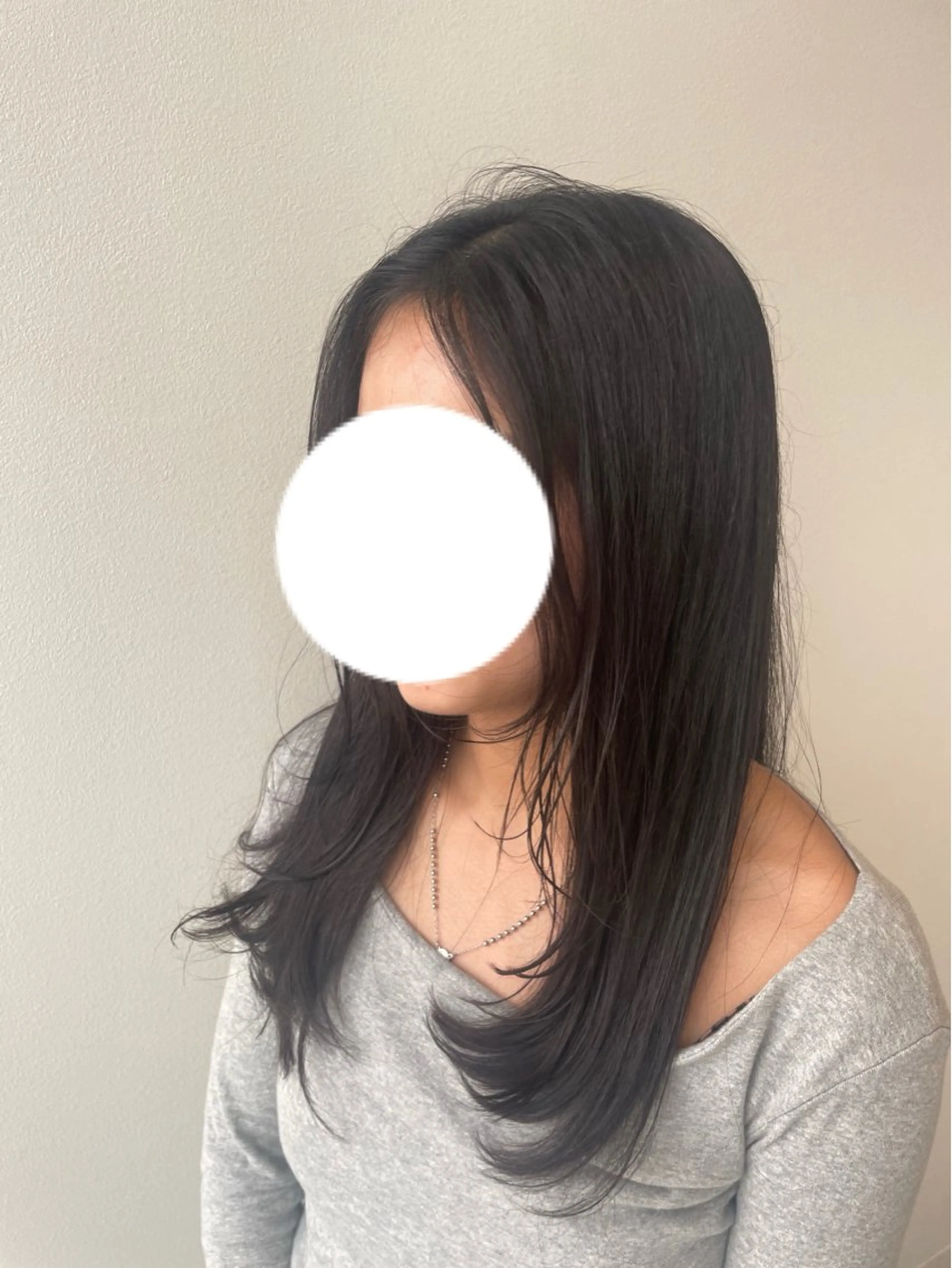 ロング 平 真亜里のヘアスタイル
