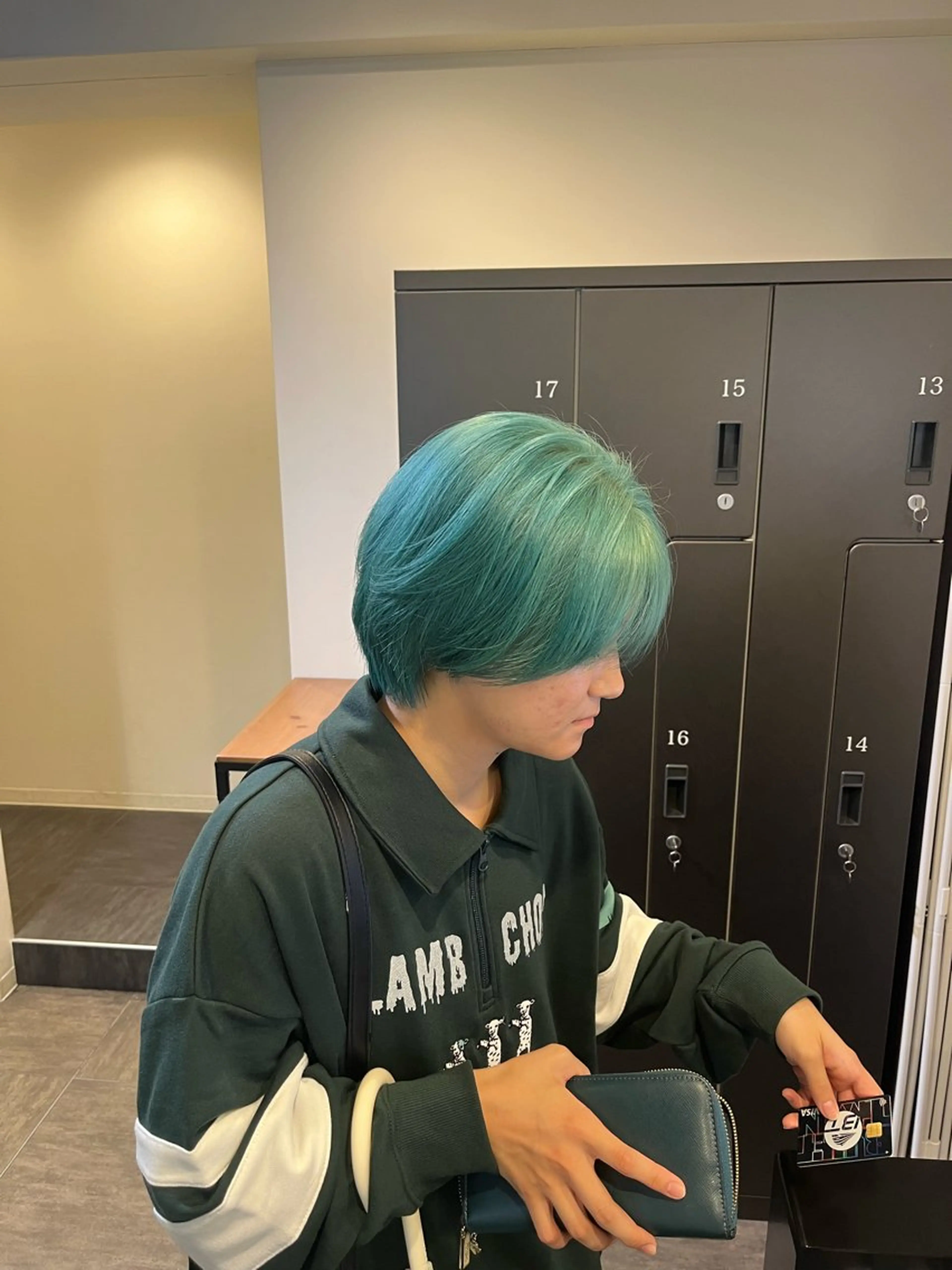 ショート カラー 中川 蓮のヘアスタイル