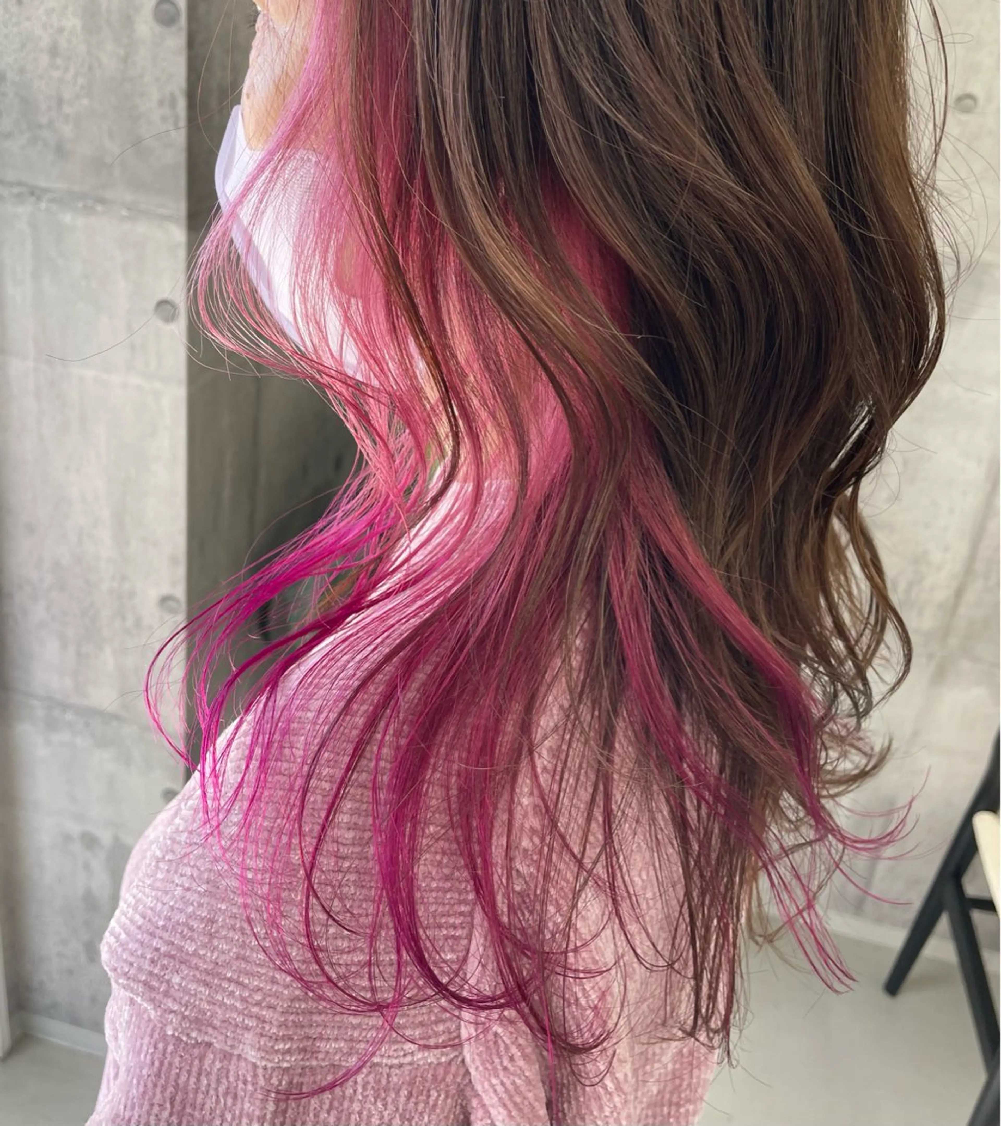 セミロング カラー グラデーションカラー インナーカラー ピンクカラー 錦 茉李 @lm.mari03のヘアスタイル