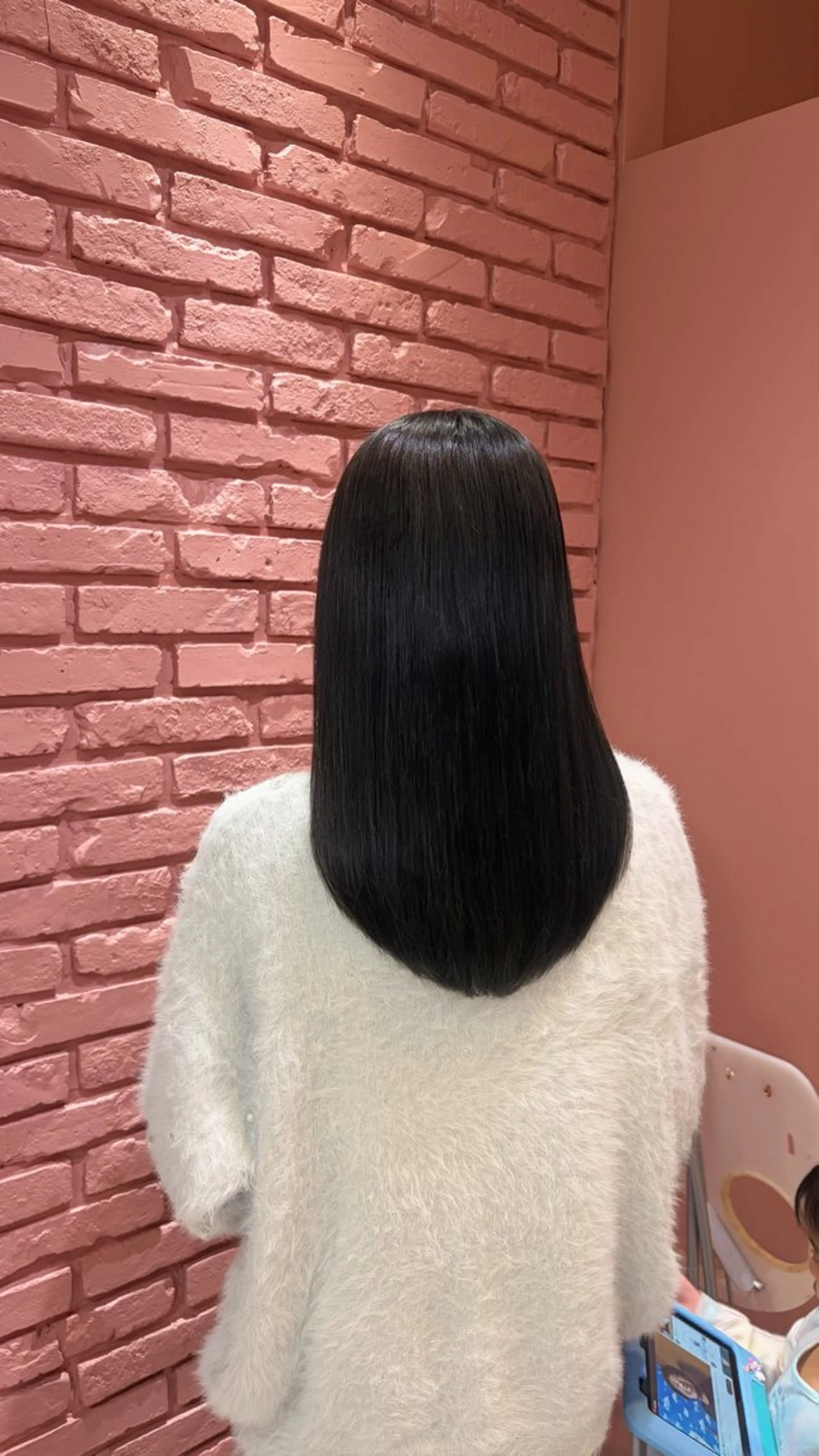 セミロング カラー カット ヘアカラー nina / HINA⠀のヘアスタイル