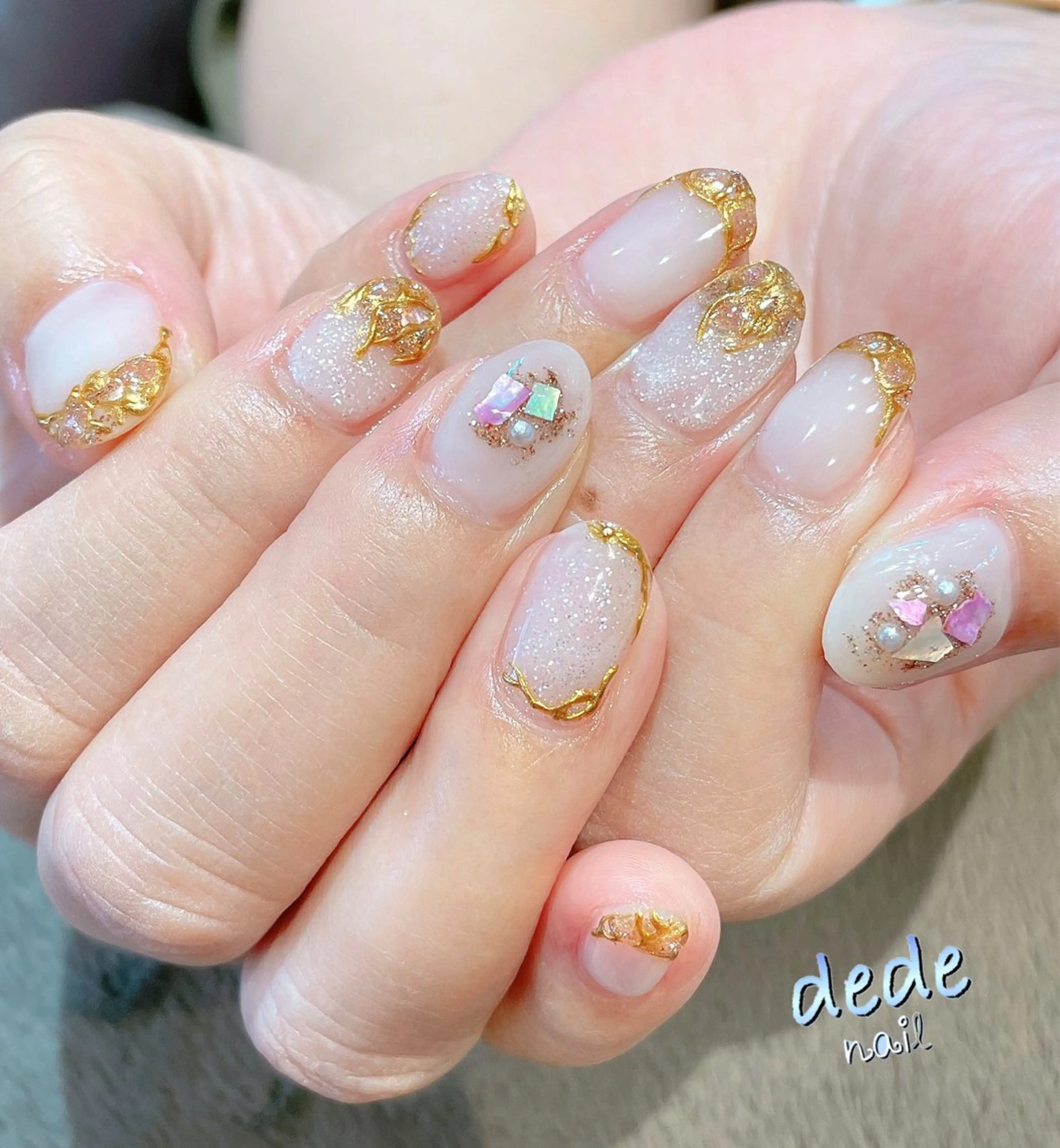 ミディアム ネイルサロン dede所属・ネイルサロン dedeのネイルデザイン