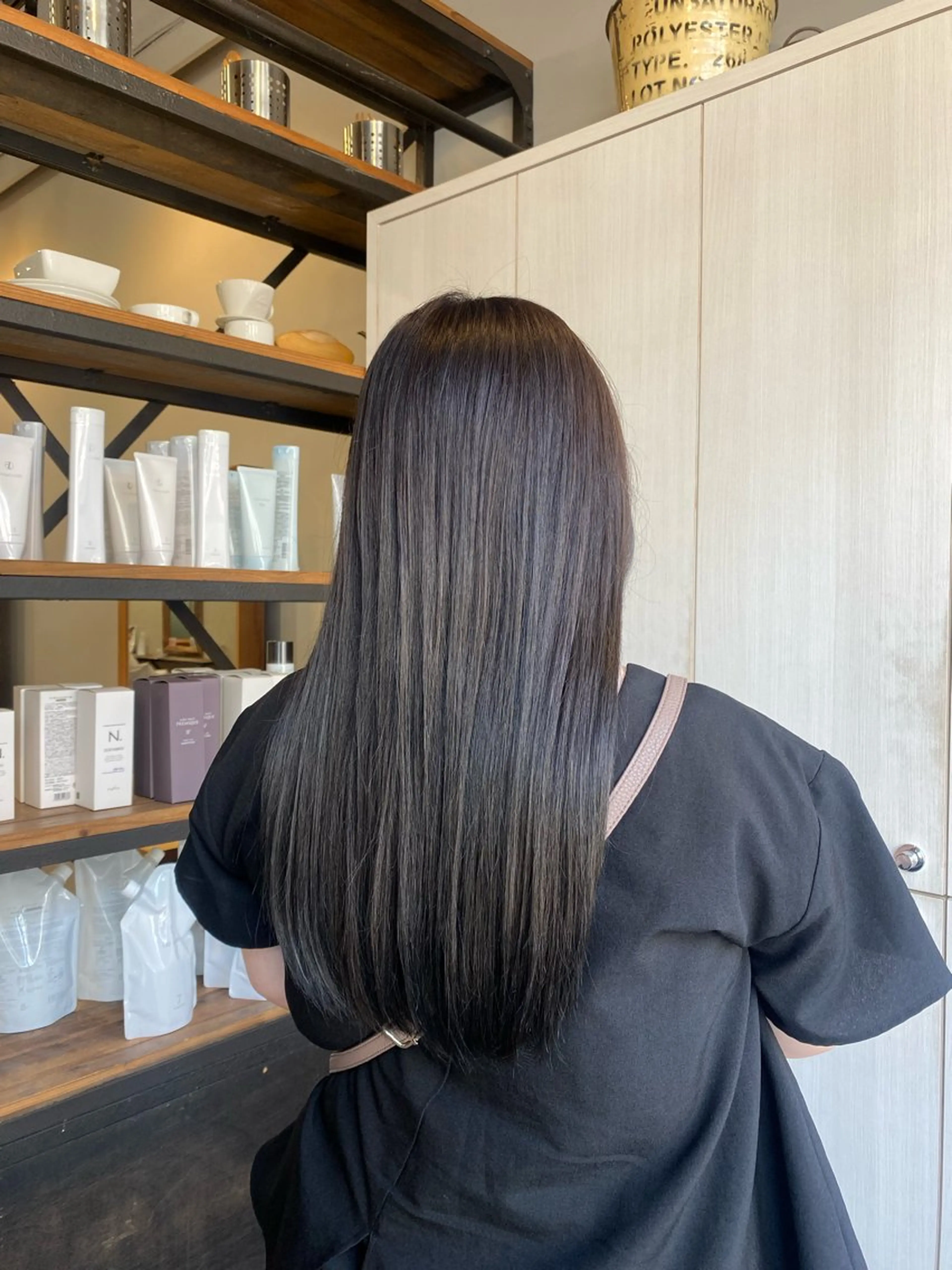 ロング ヘアカラー つじ みさきのヘアスタイル