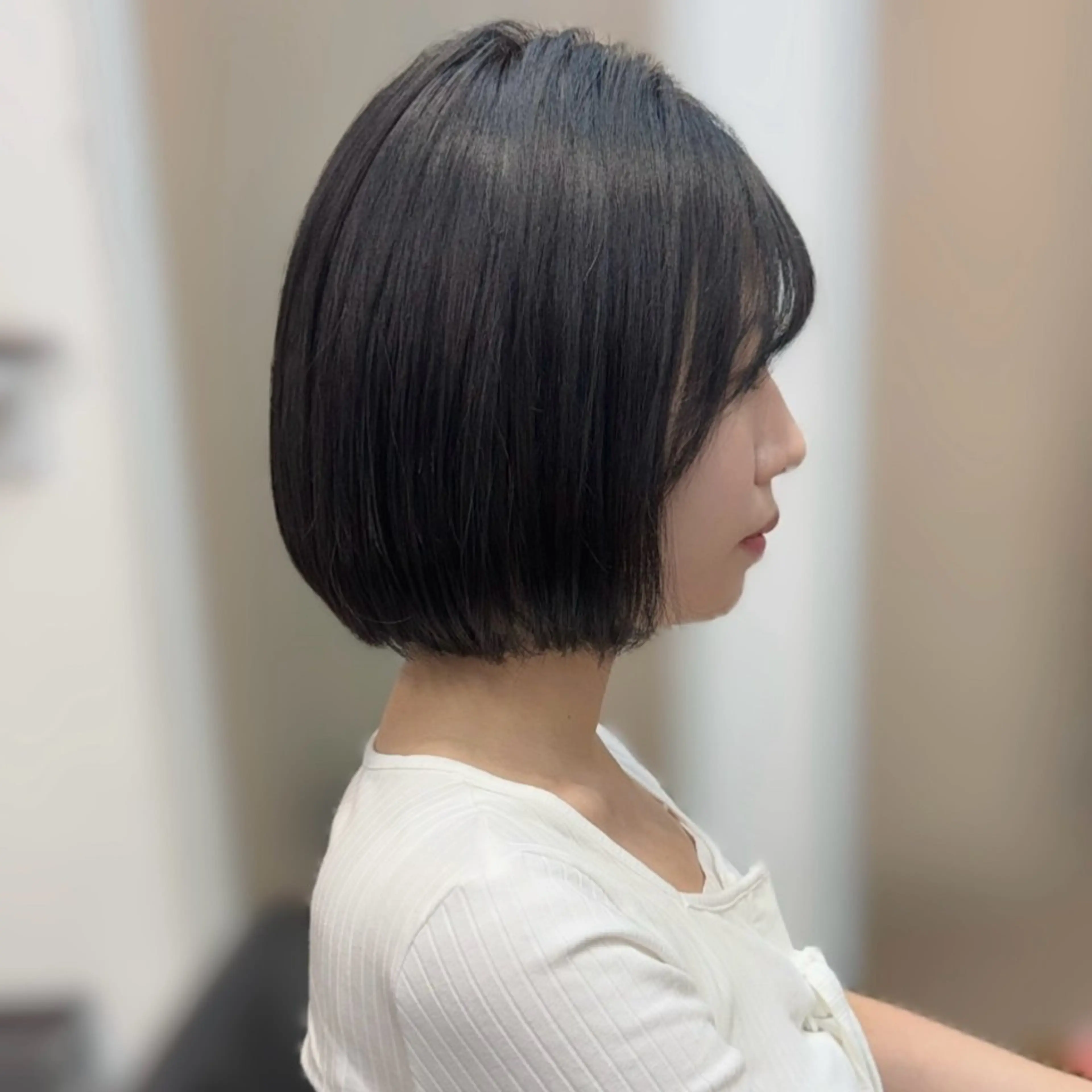 ショート ボブ 小顔カット カット ヘアカラー トリートメント たぴ。ぱつっとボブ /暖色艶カラー🍒のヘアスタイル