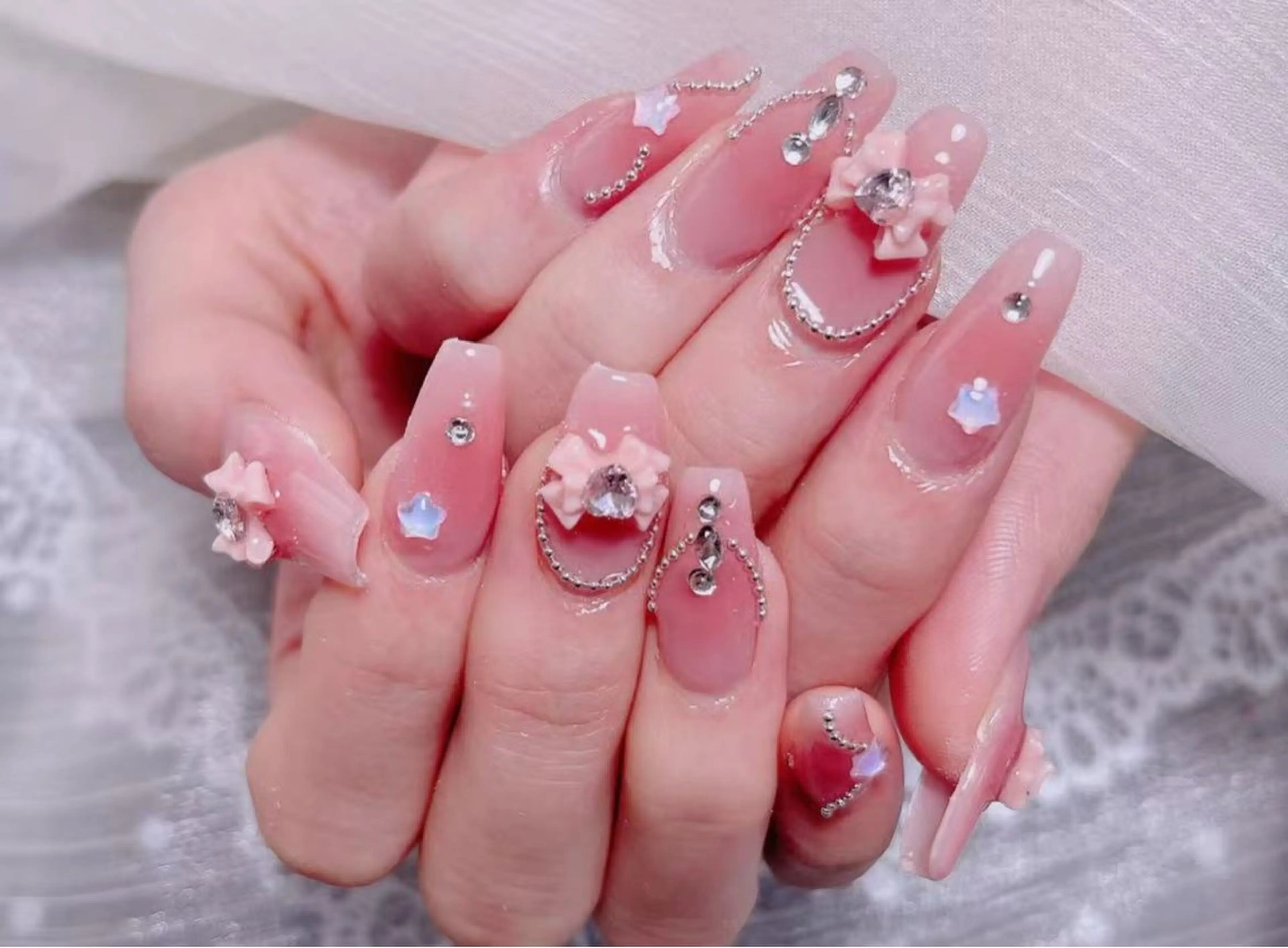 ネイル ハンドネイル Kari ネイルサロンのネイルデザイン