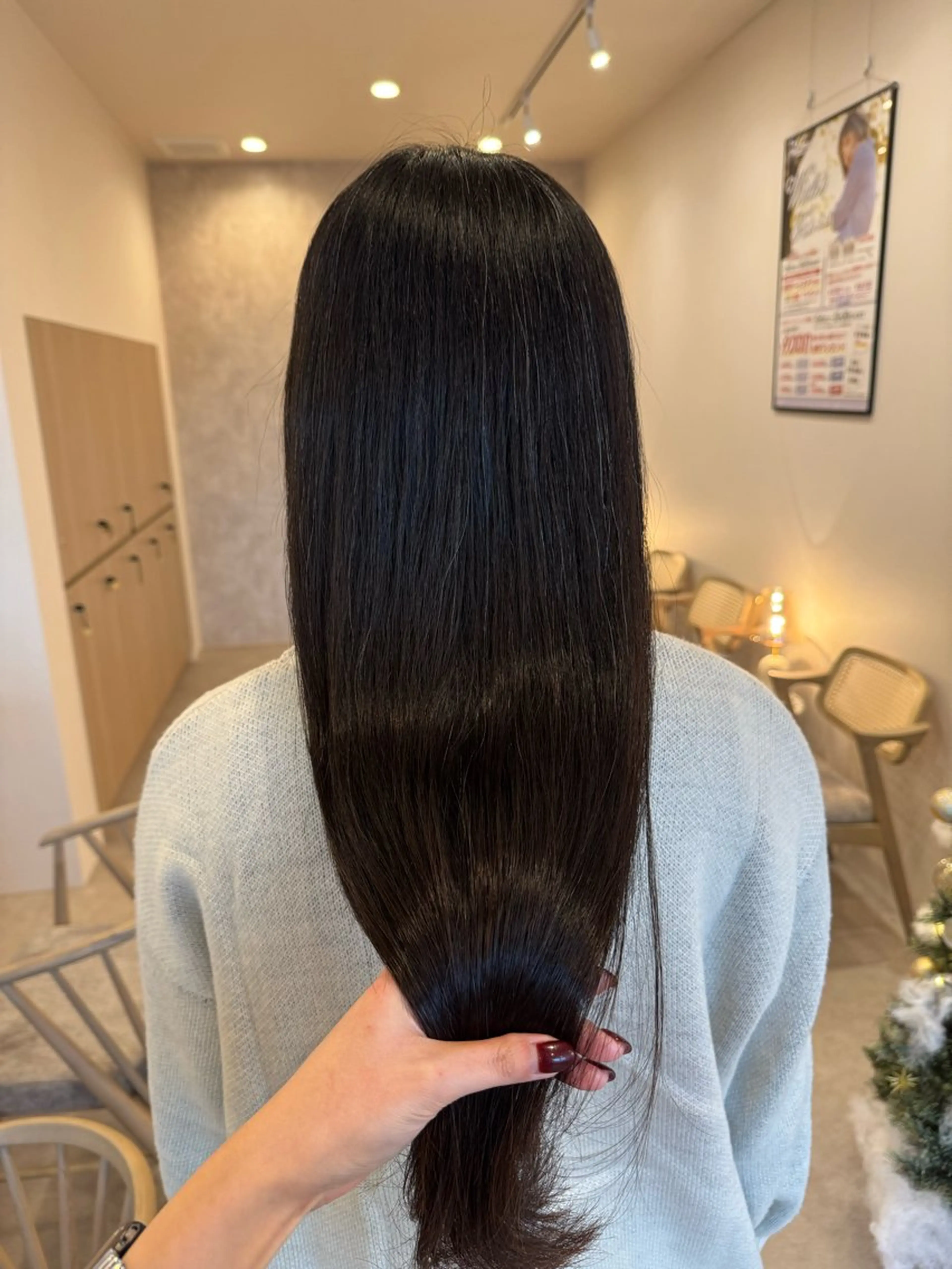 ロング カット 縮毛矯正 トリートメント ともか/美髪透明感 カラー/顔周りカットのヘアスタイル