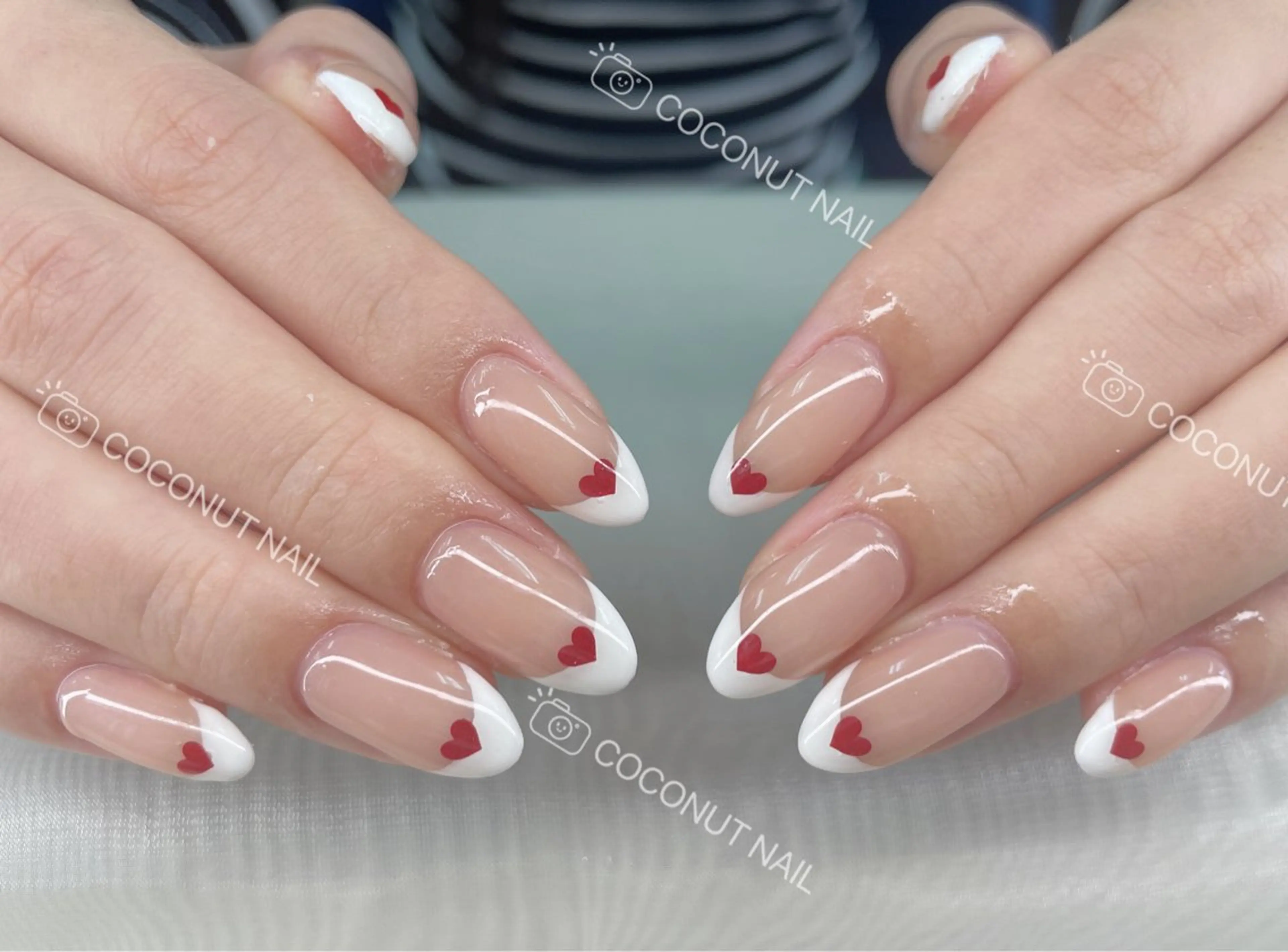 ネイル べっ甲ネイル フレンチネイル キラキラネイル マグネットネイル 大理石ネイル(マーブル) ハンドネイル 神田 ココナッツのネイルデザイン