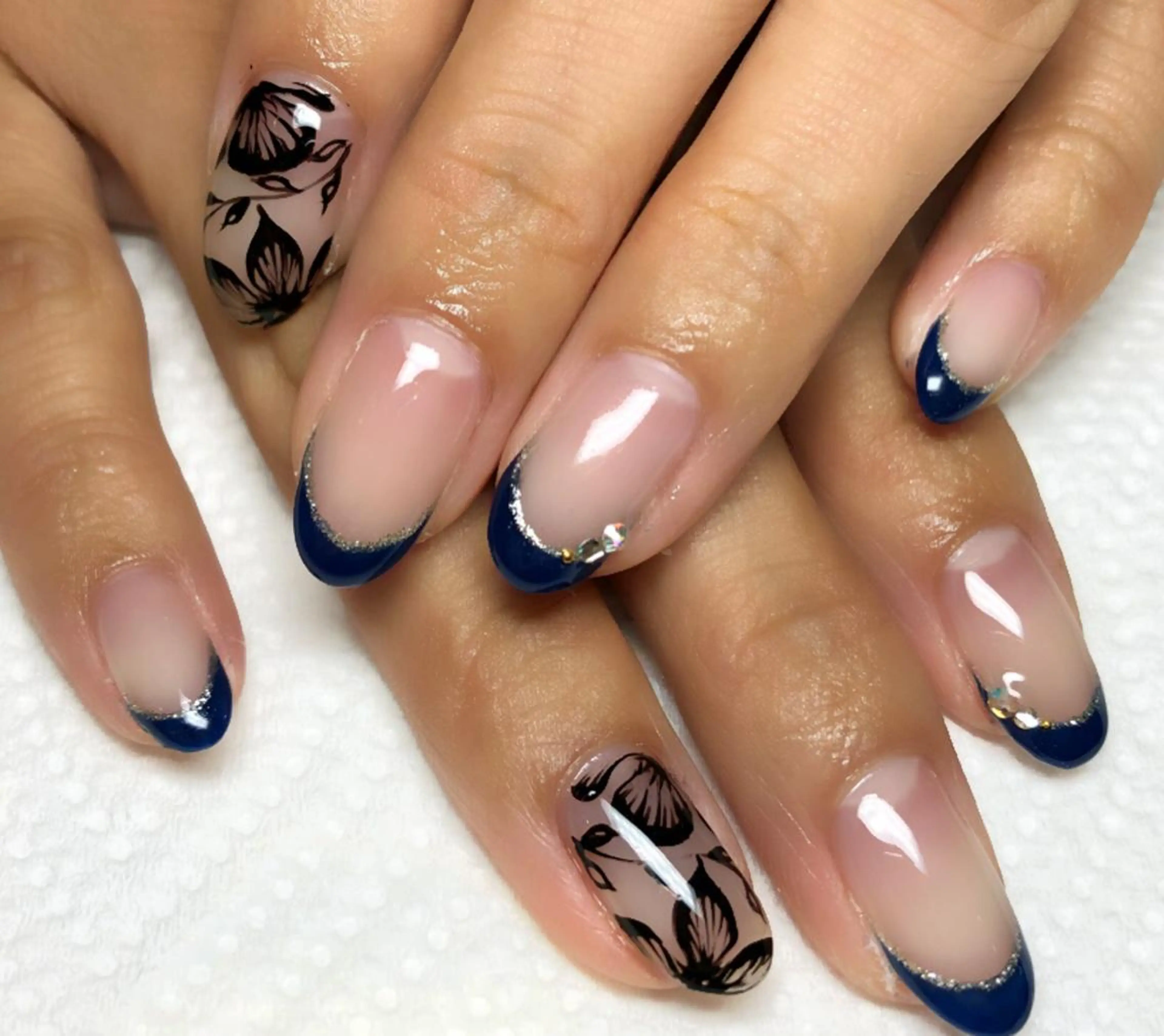 ネイル Li'leaNail AINAのネイルデザイン