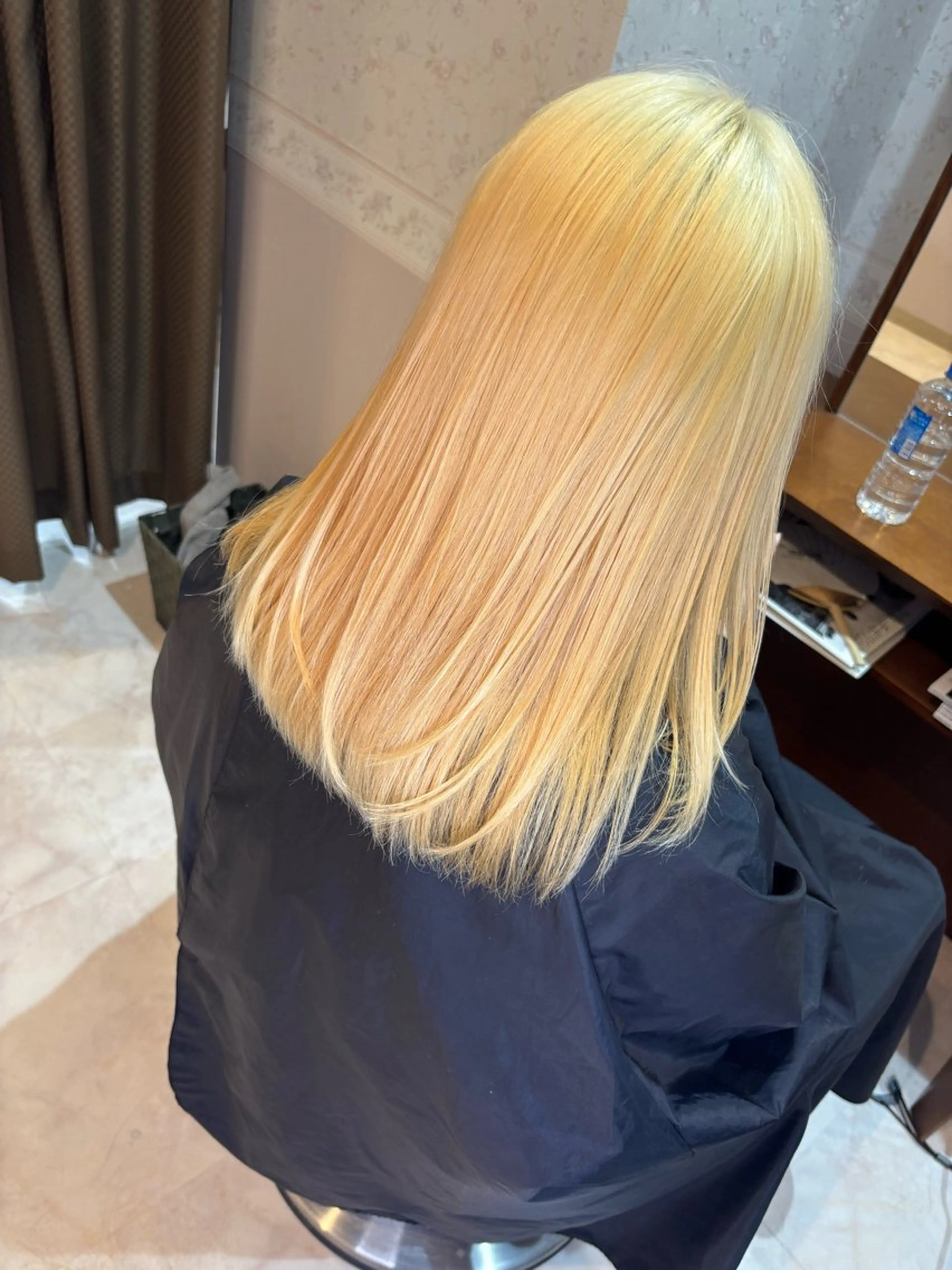 セミロング ヘアカラー トリートメント シエル岡山店所属・レイヤー／ハイトーン /岡山駅前/上野陸のヘアスタイル