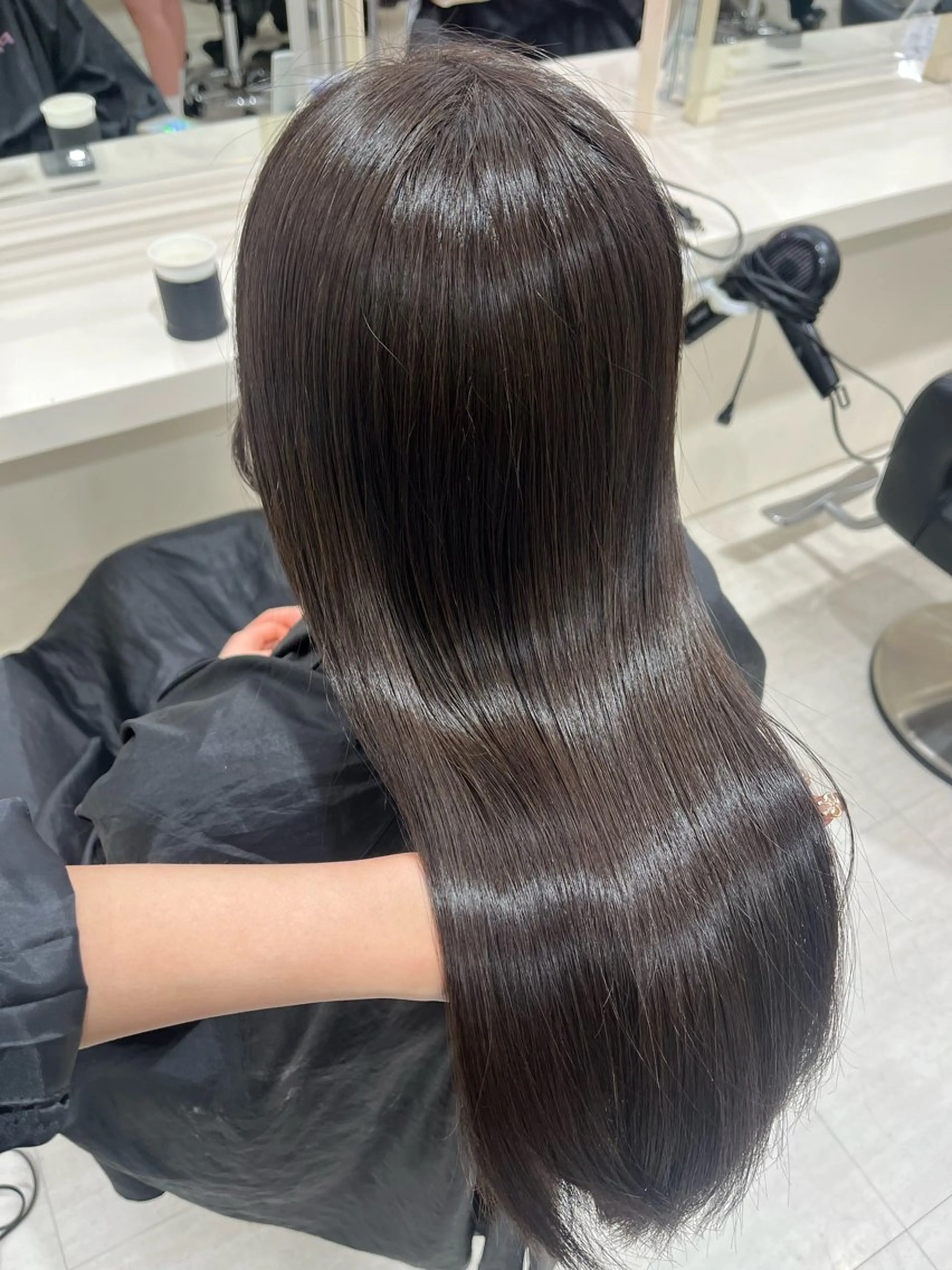 ロング カラー グレージュ カット ヘアカラー 大人上品ベージュ 🎀HARUNAのヘアスタイル