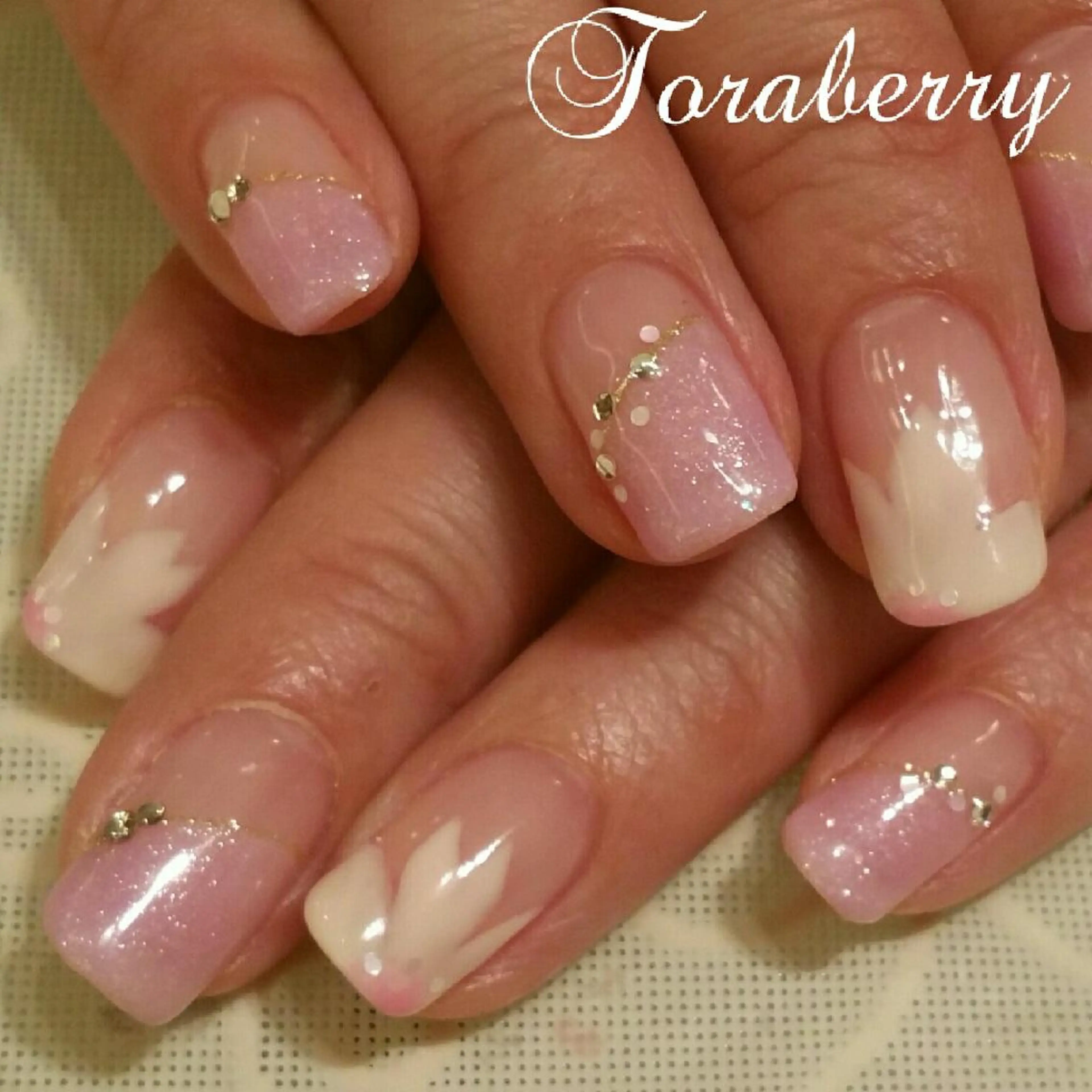 ネイル 桜ネイル フレンチネイル ネイリスト なつみのネイルデザイン