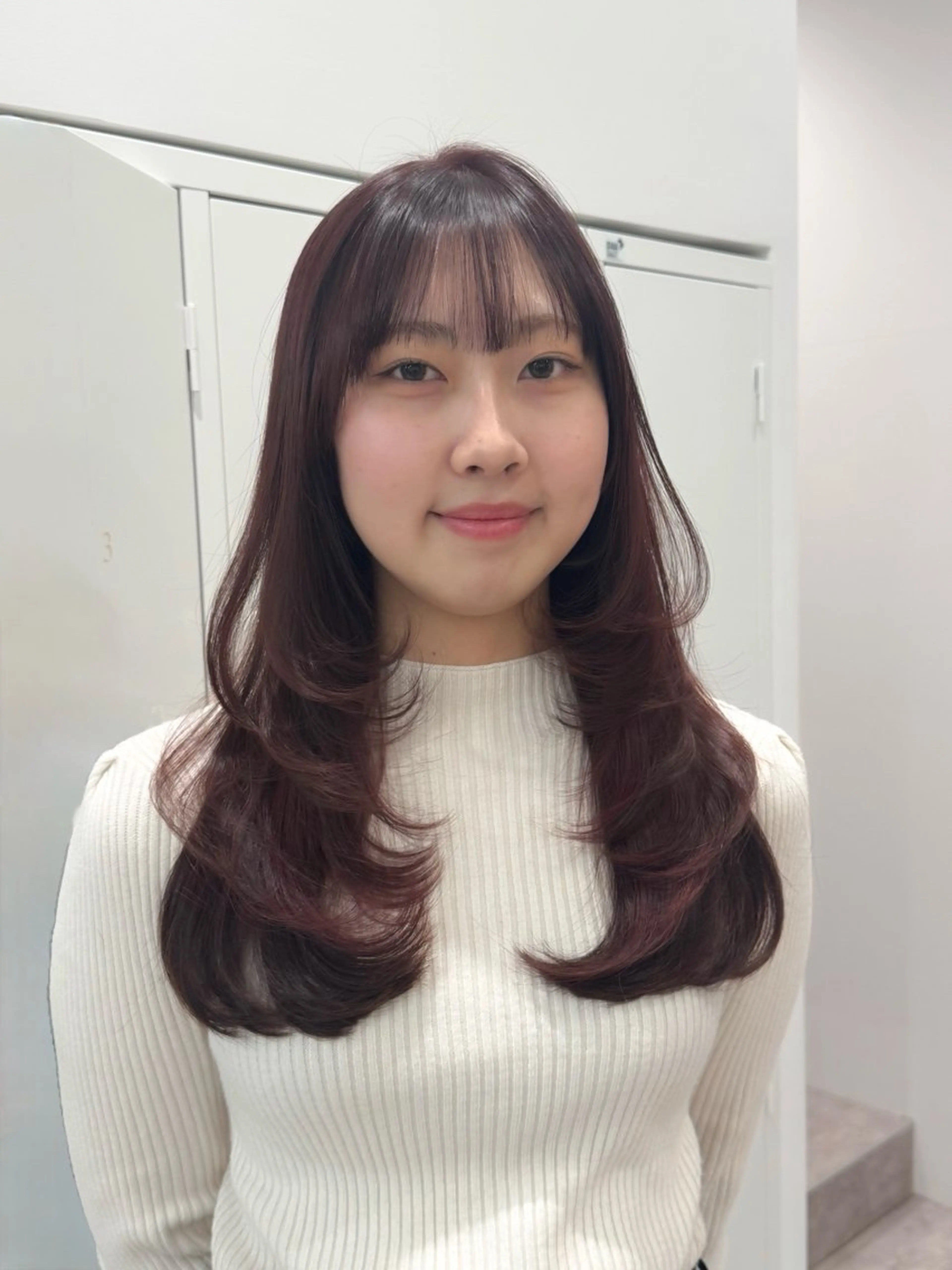 ロング カラー ヘアアレンジ ブリーチ ダブルカラー イヤリングカラー イルミナカラー ブリーチなしカラー カット ヘアカラー トリートメント 立川レイヤー 透明感カラーaoiのヘアスタイル