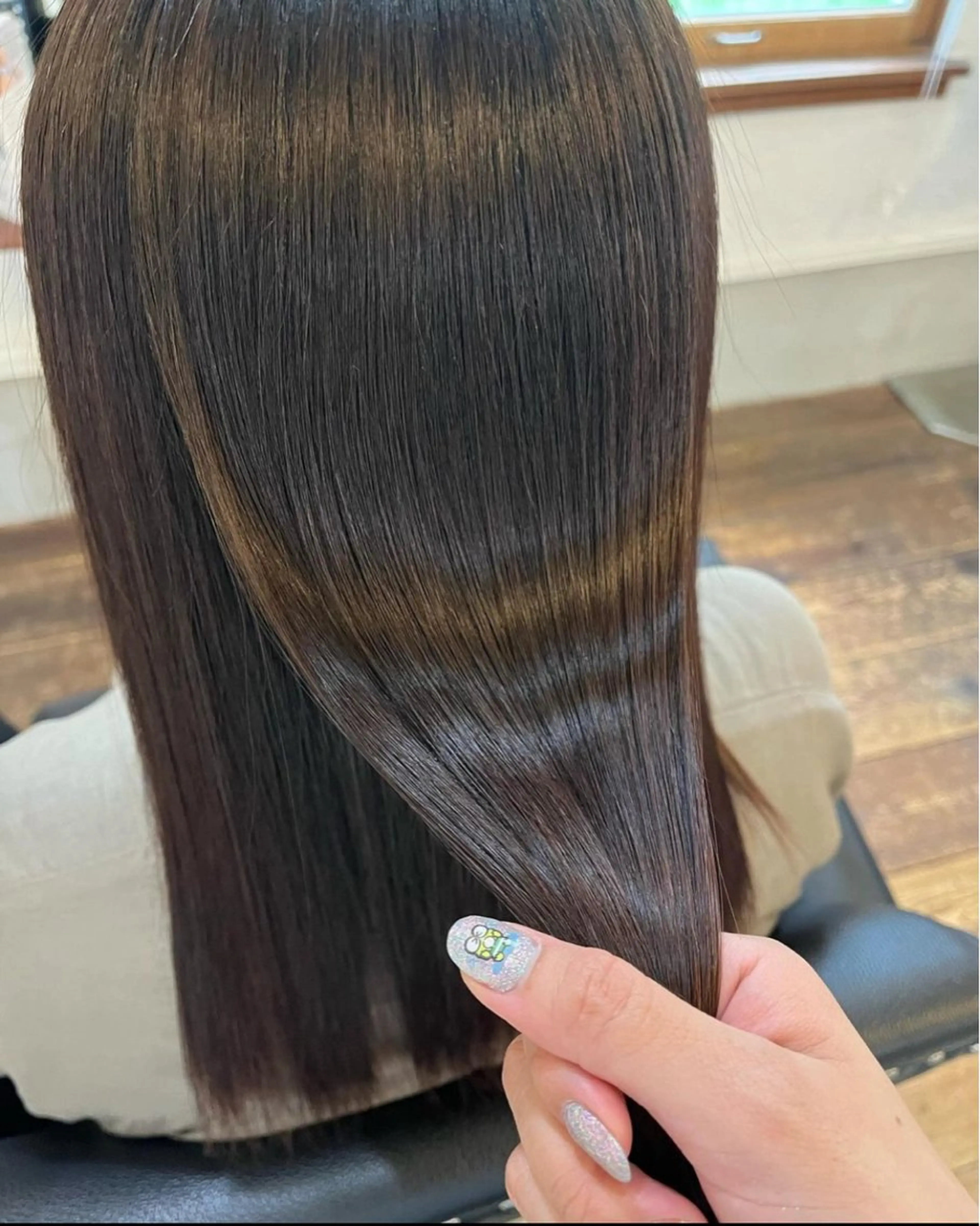 ロング 髪質改善 縮毛矯正 DOLL モデル募集アカウントのヘアスタイル