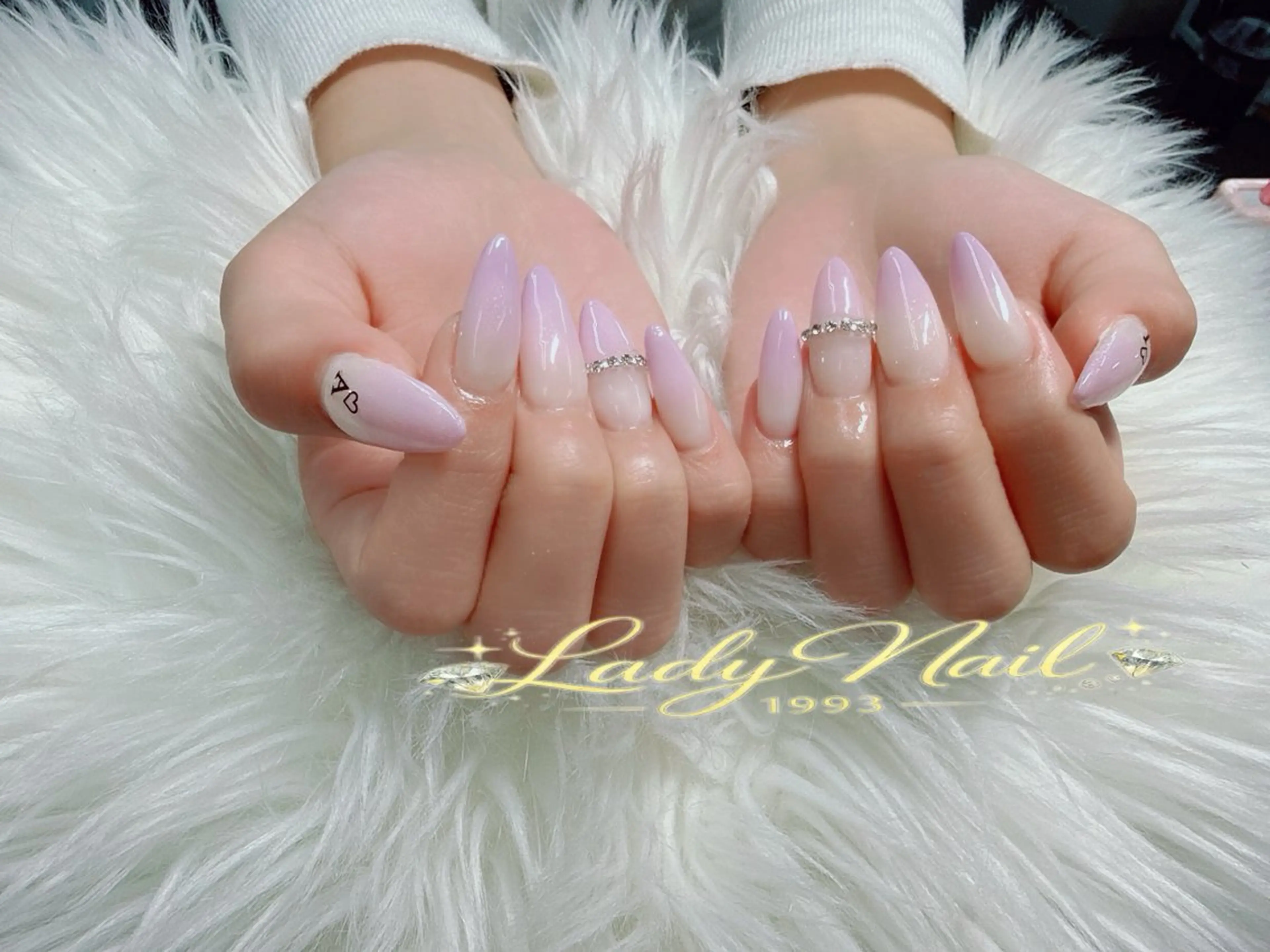 ネイル ハンドネイル Lady Nails 1993所属・タナカ フォンのネイルデザイン