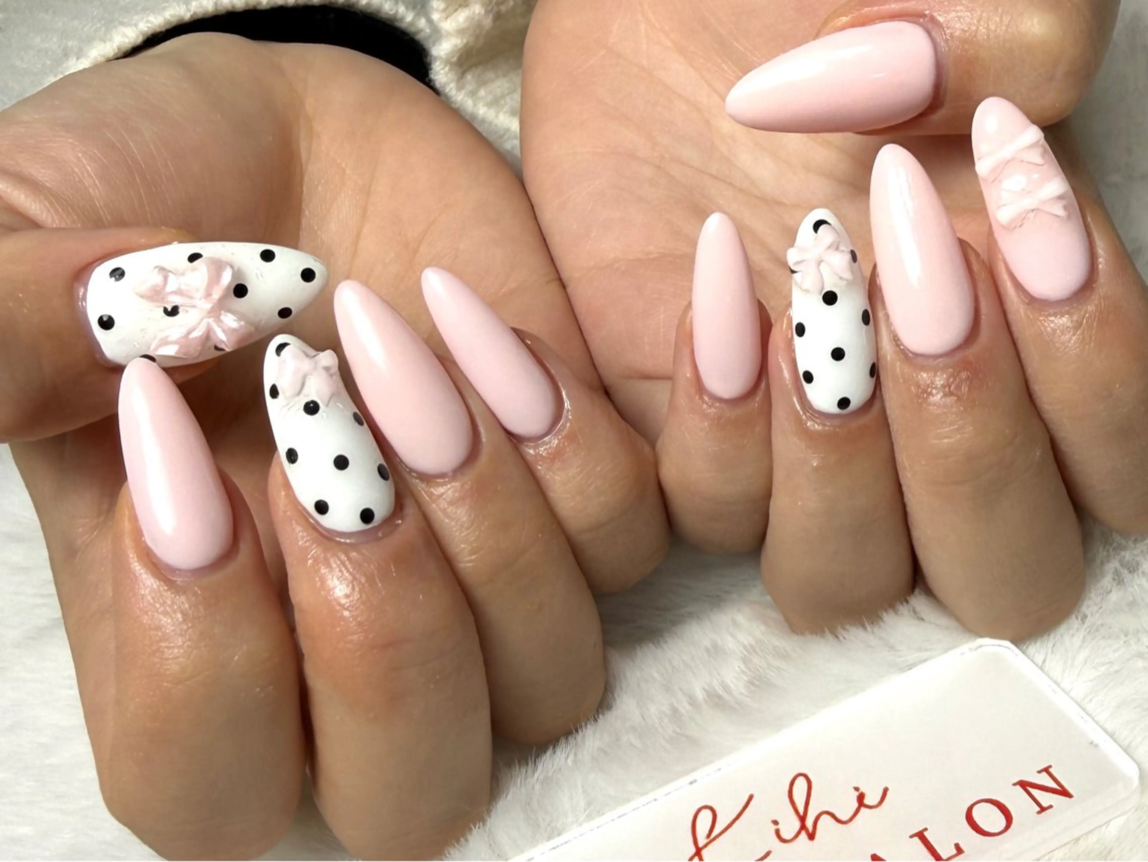 ネイル アートネイル フレンチネイル ジェルネイル グラデーション 韓国ネイル ハンドネイル 💕鈴木ユリ パラジェル/オフ無料のネイルデザイン