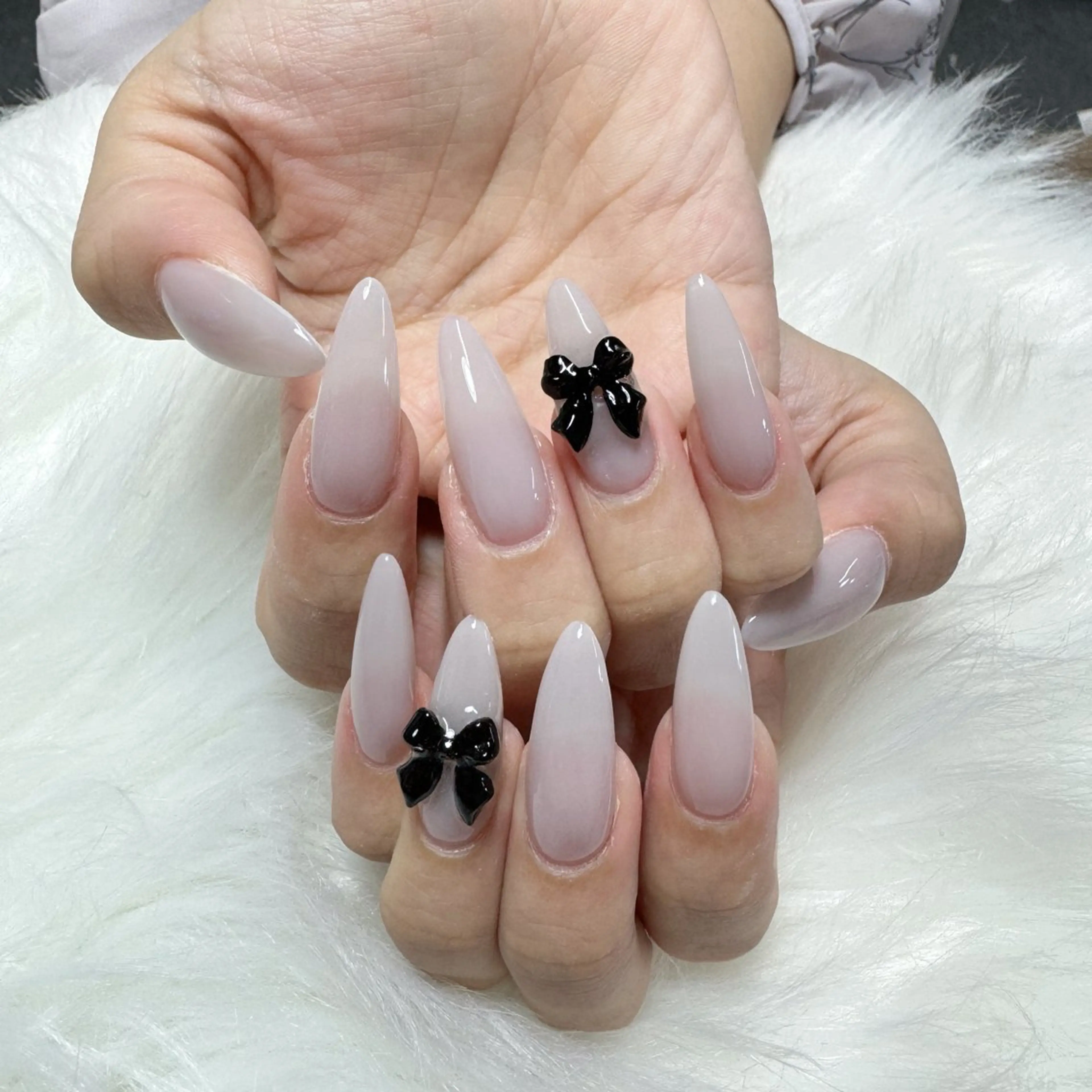 ネイル ハンドネイル 🎀nana🫧 ワンホンネイル🎀のネイルデザイン