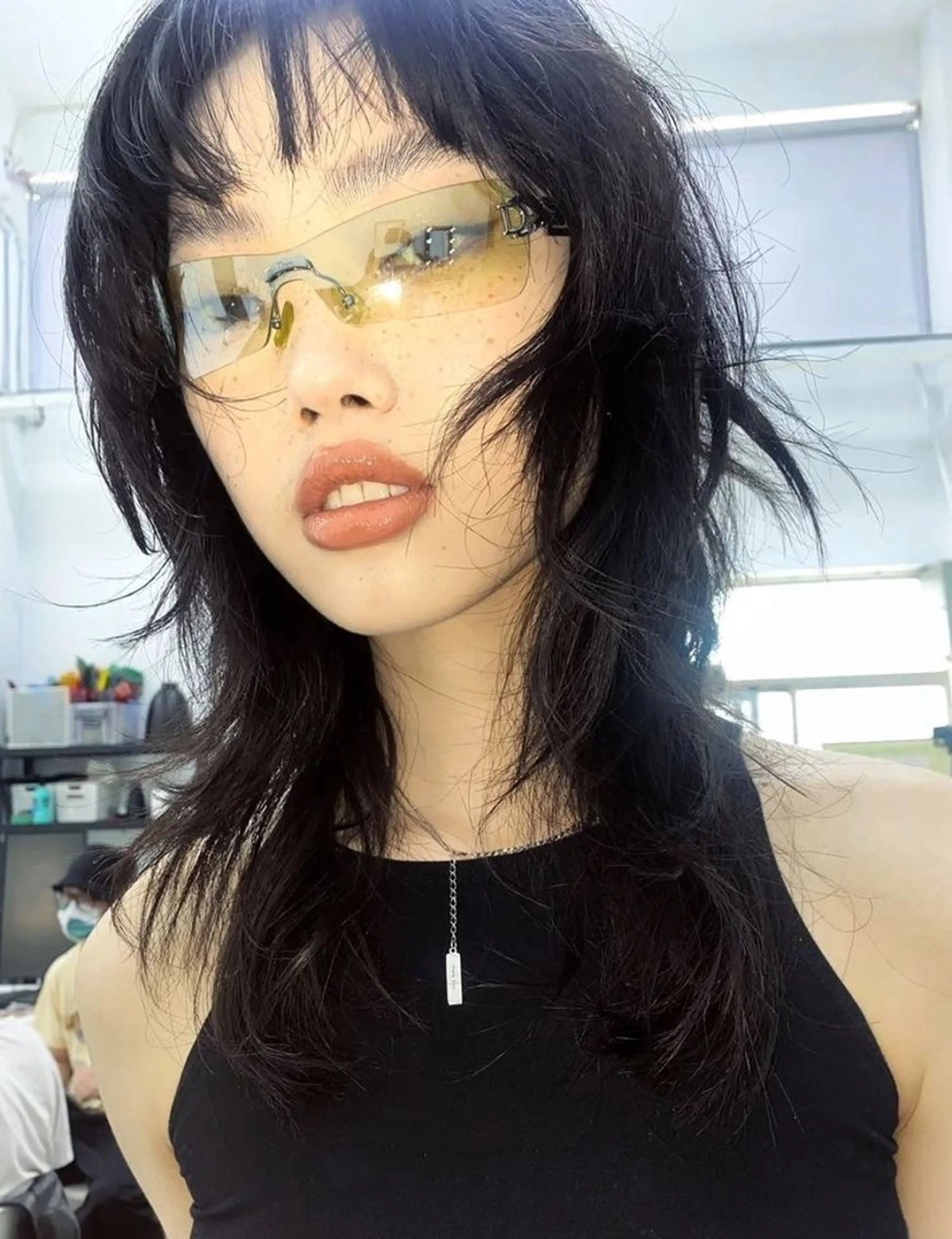 セミロング カット 楪 yuzuriha所属・Saaya/レイヤー /ブリーチ/ブロンドのヘアスタイル