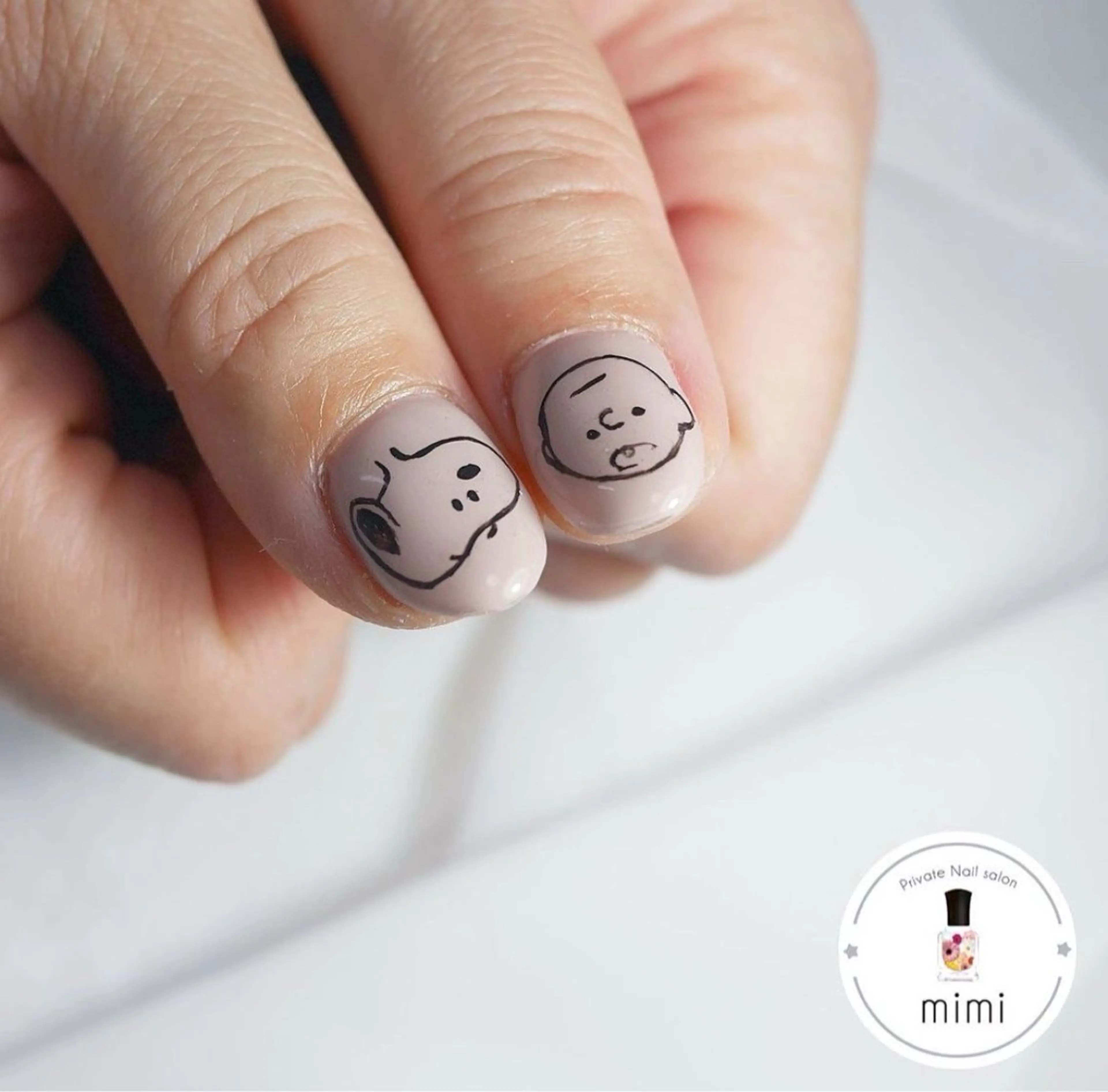 ネイル mimi 高石桃朱のネイルデザイン