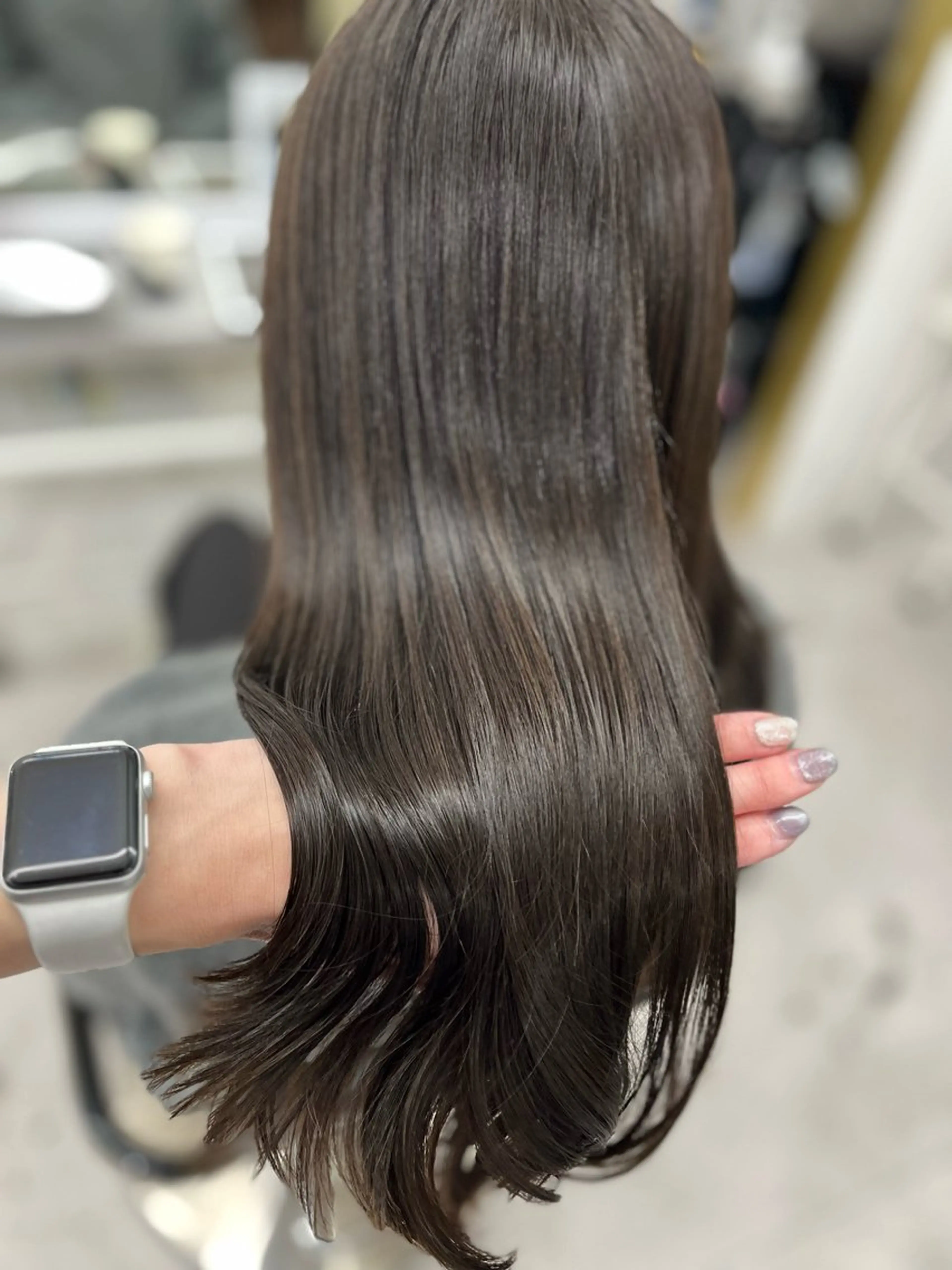 ロング カラー グレージュ オリーブグレージュ オリーブグレー 🫧ぷる艶カラー🫧 Yuubi🦩のヘアスタイル