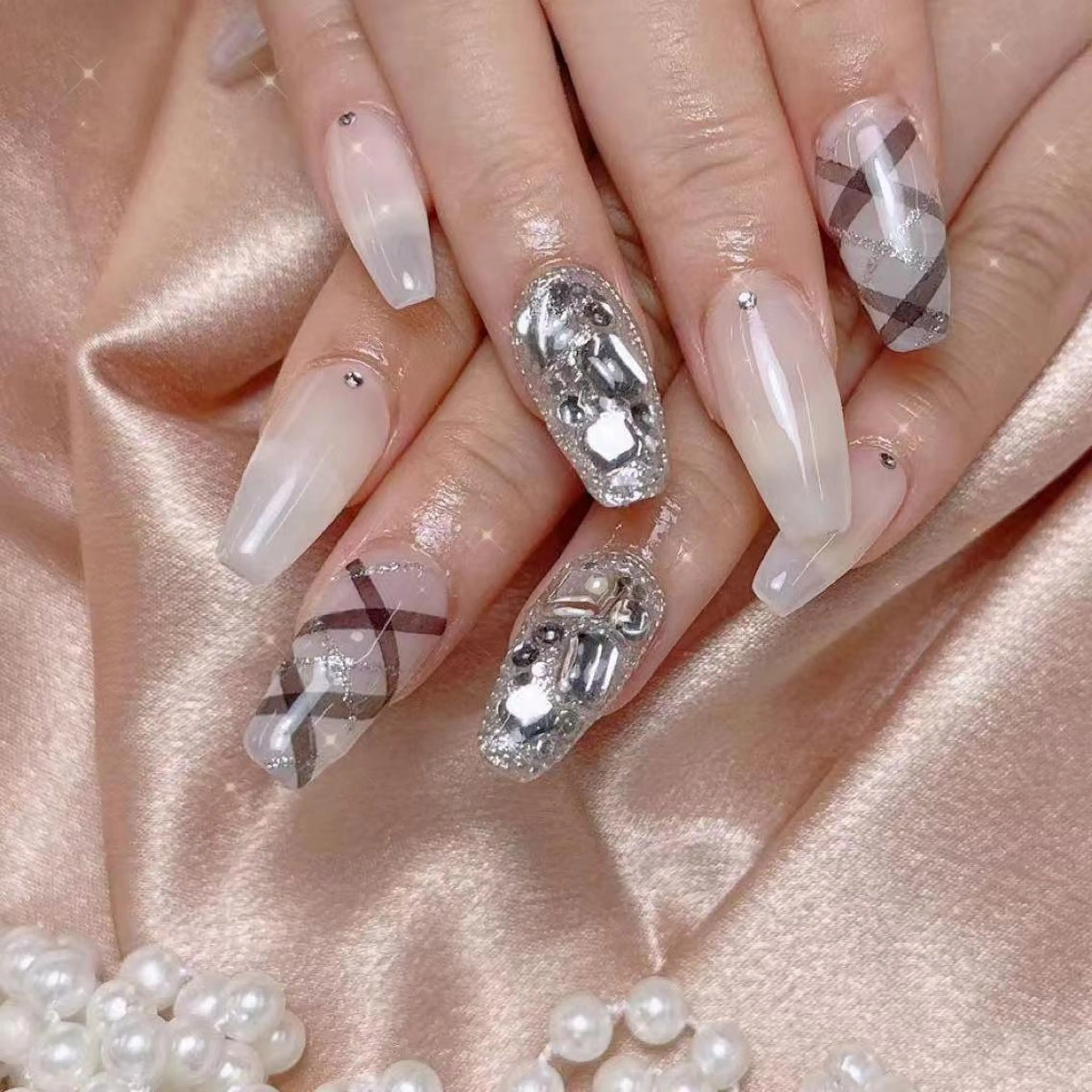 ネイル ハンドネイル 櫻井 ナナのネイルデザイン