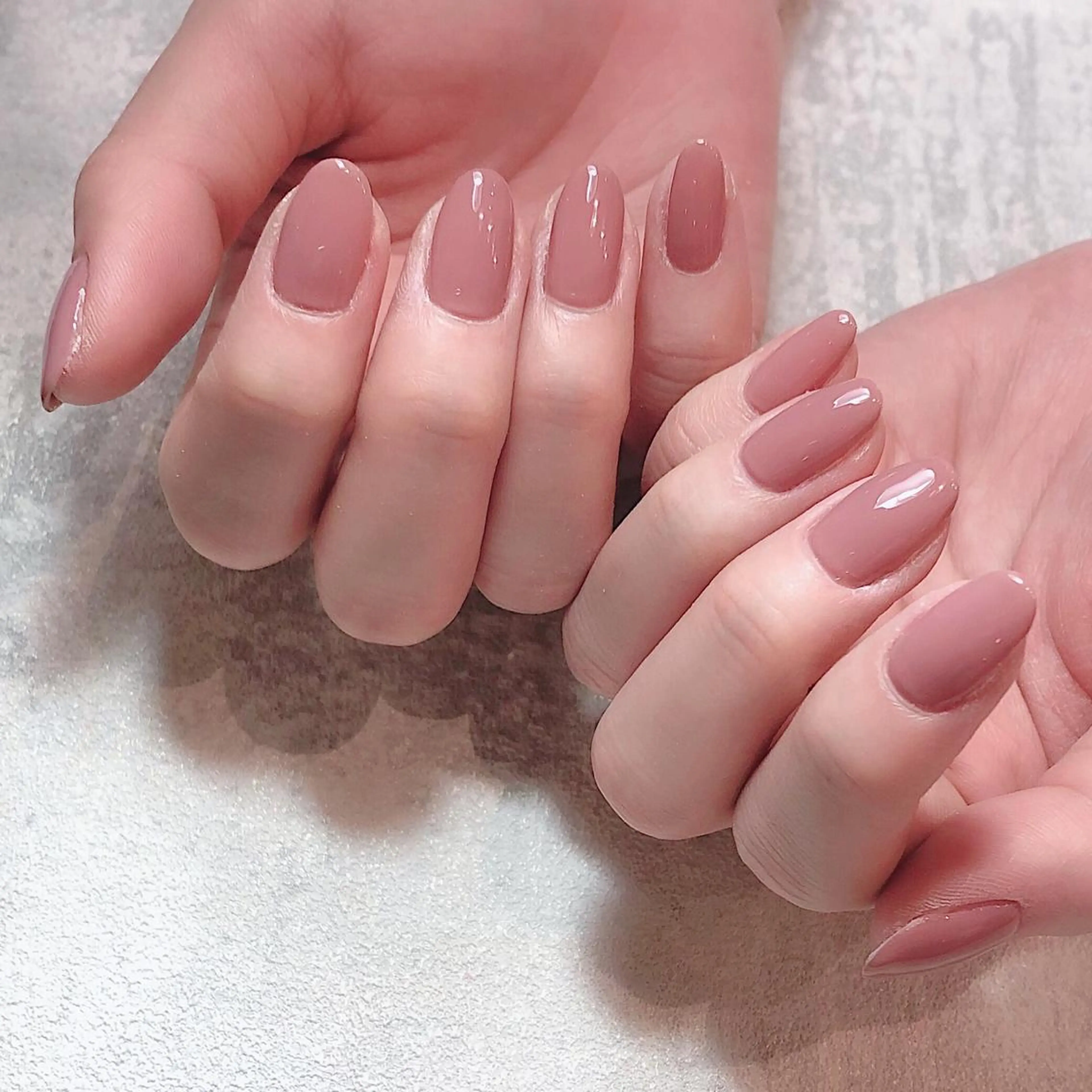 ネイル オフィスネイル ピンク MAXKELLY 恵比寿所属・maxkelly 恵比寿　オカモトのネイルデザイン