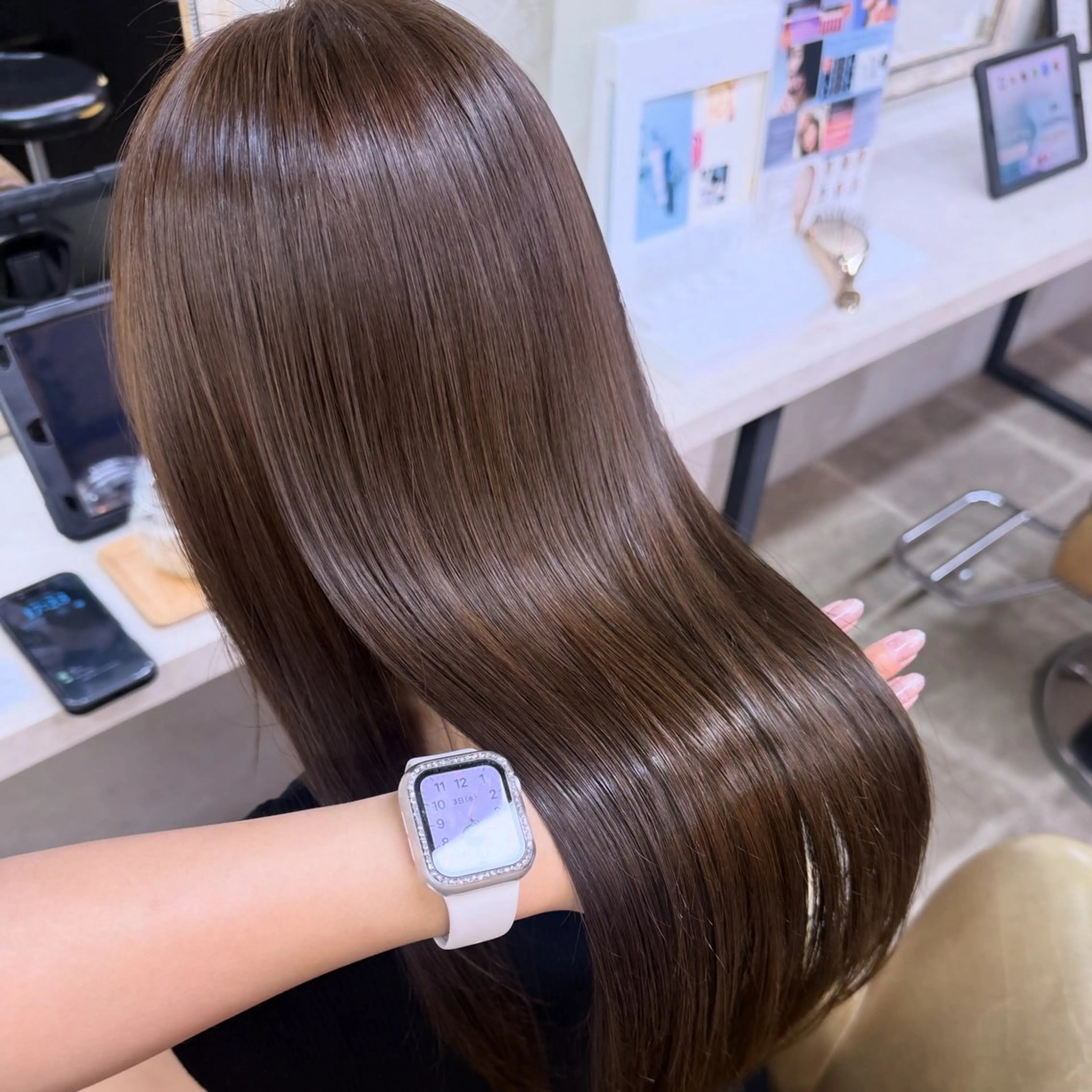 ミディアム ヘアカラー トリートメント Blast Erikaのヘアスタイル