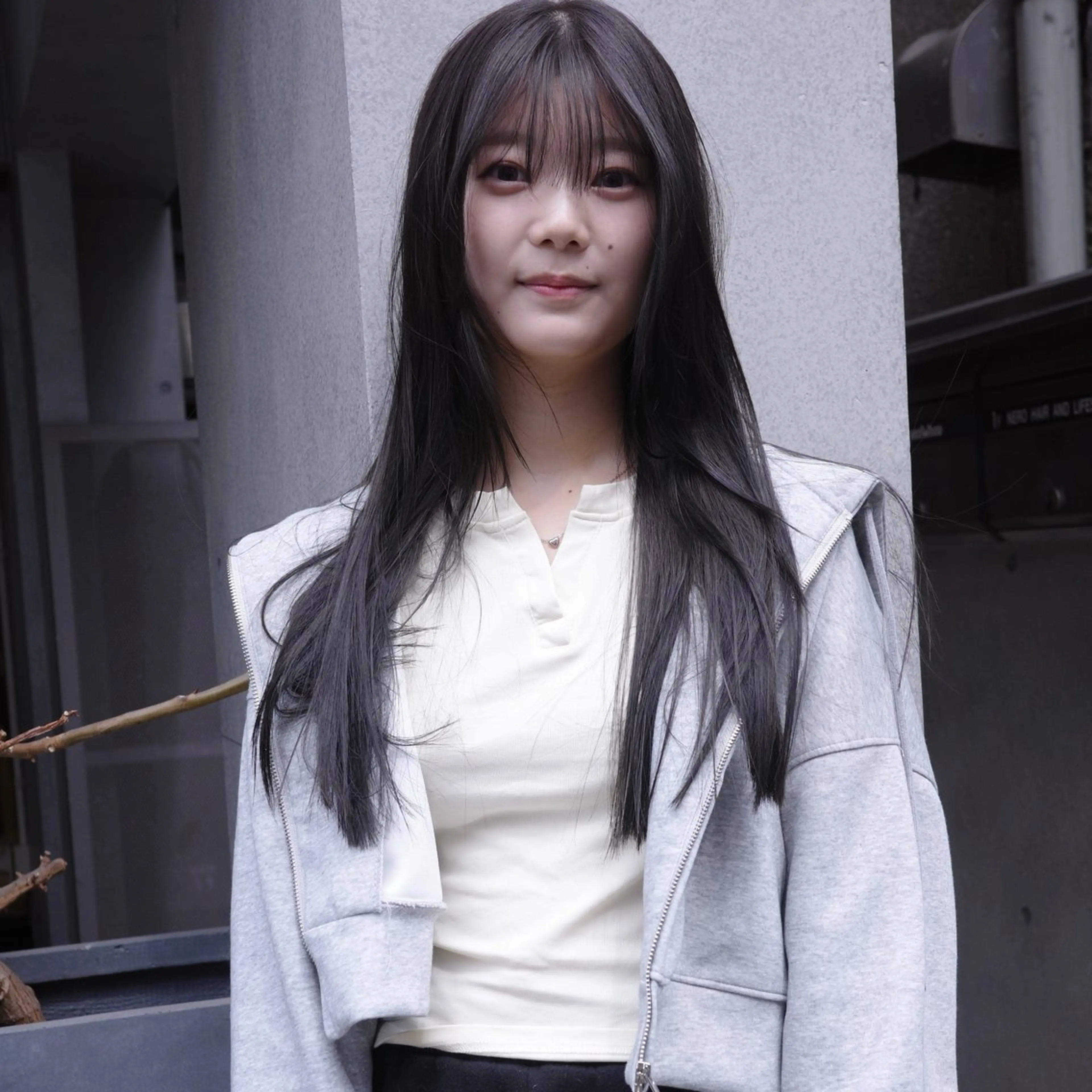 ロング MIURA HANAKIのヘアスタイル