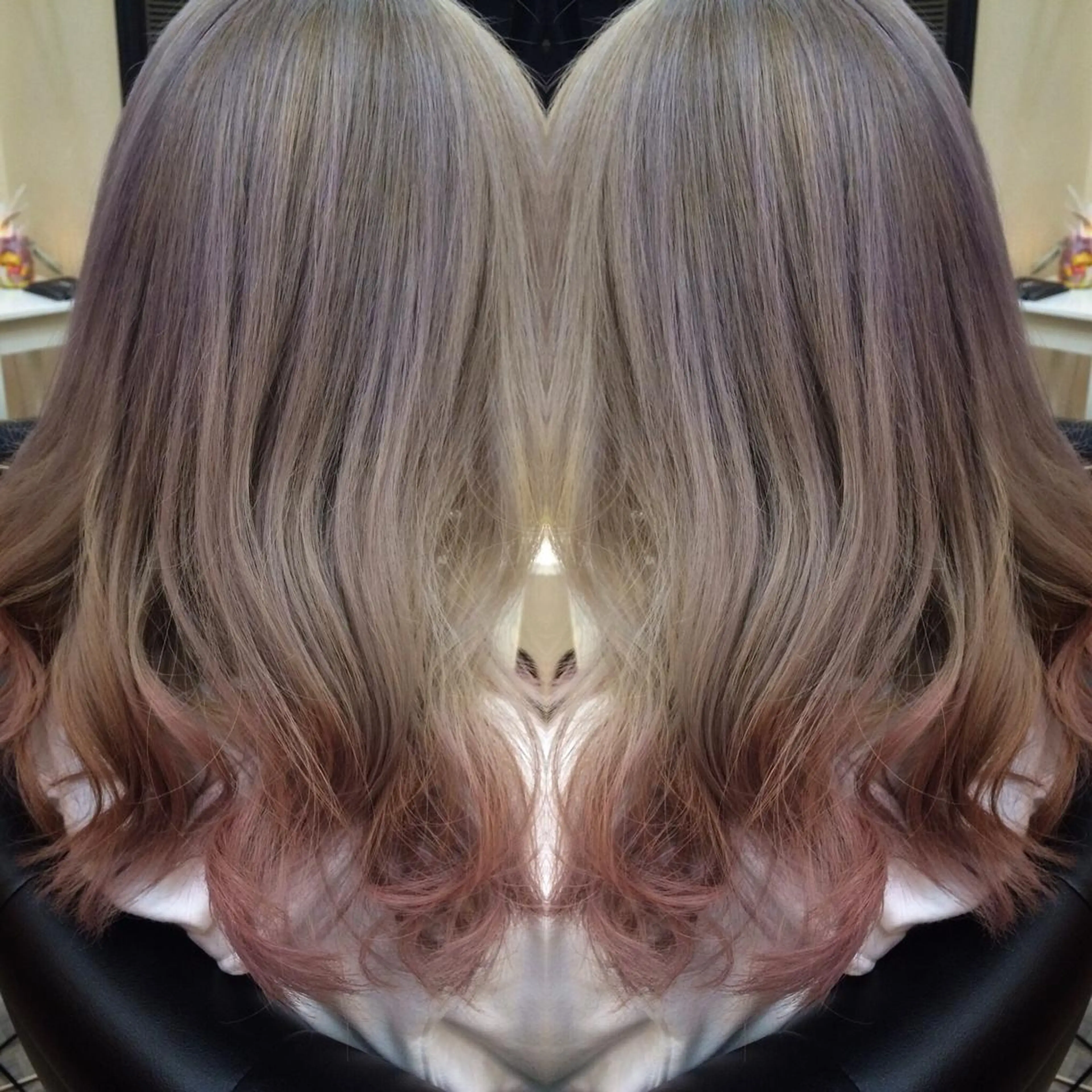 セミロング ロング カラー グラデーションカラー ピンクカラー 鶴見 和美のヘアスタイル